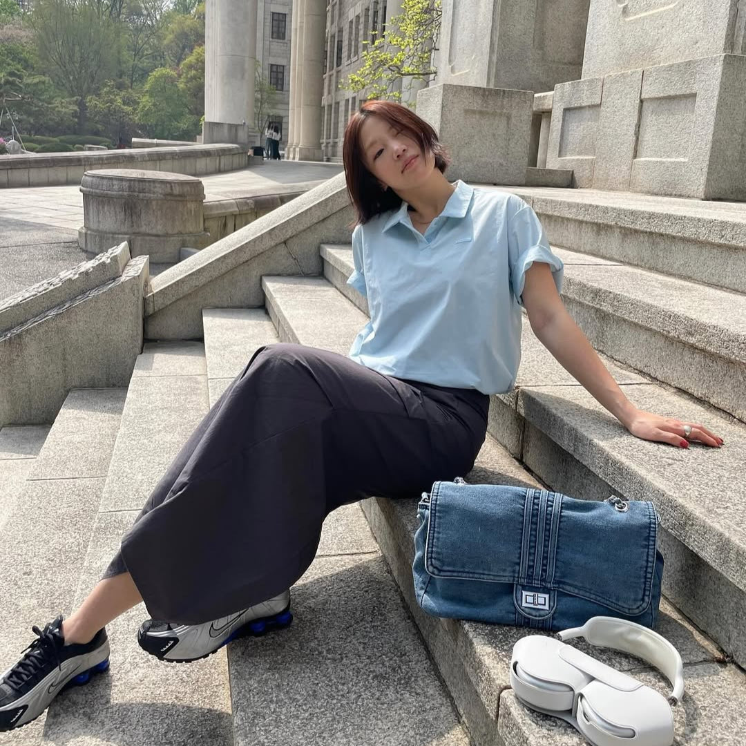 WOMEN ADELIE LGIHT WOVEN STRETCH COLLAR T-SHIRT L/BLUE
