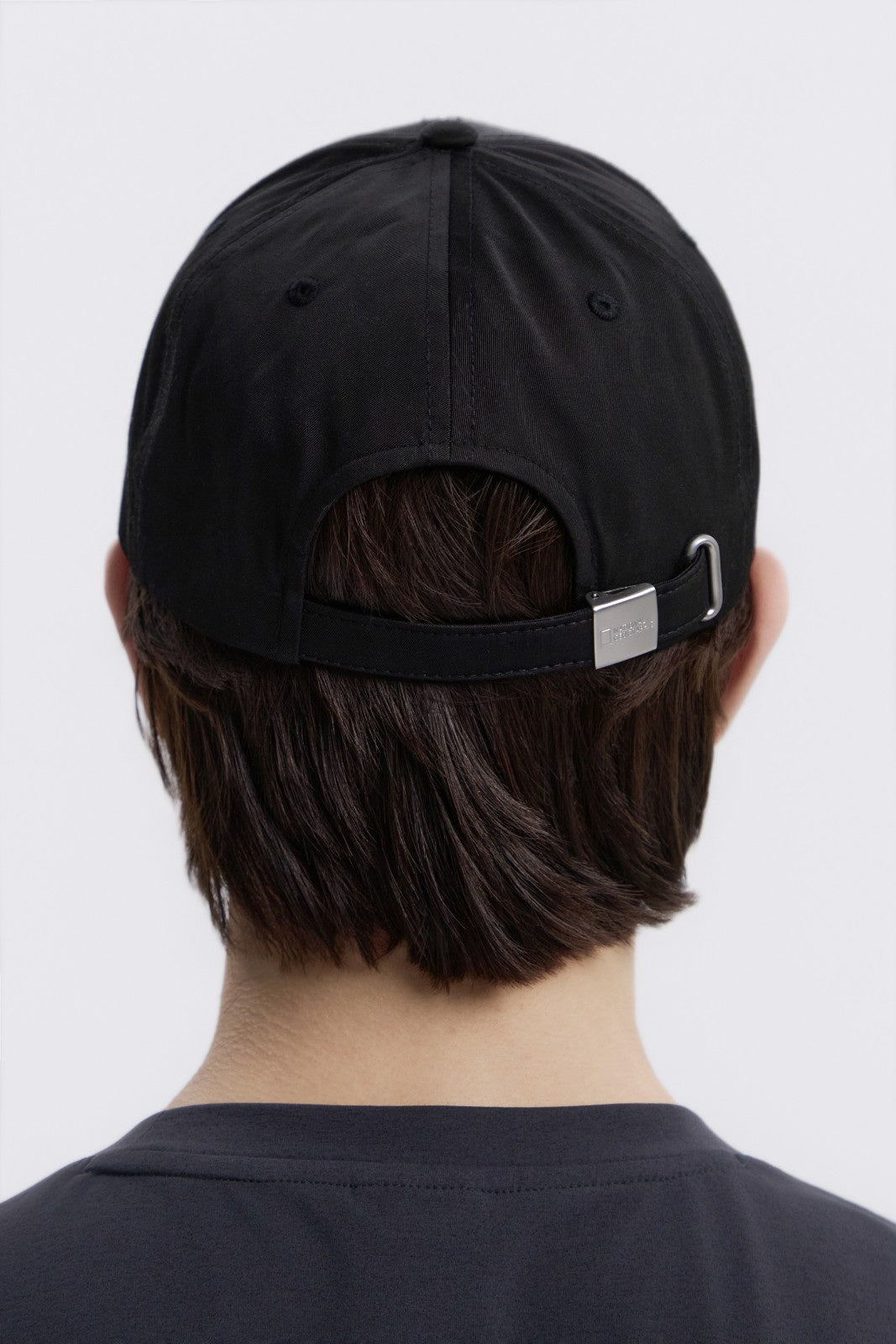 URBAN METAL LOGO CAP BLACK