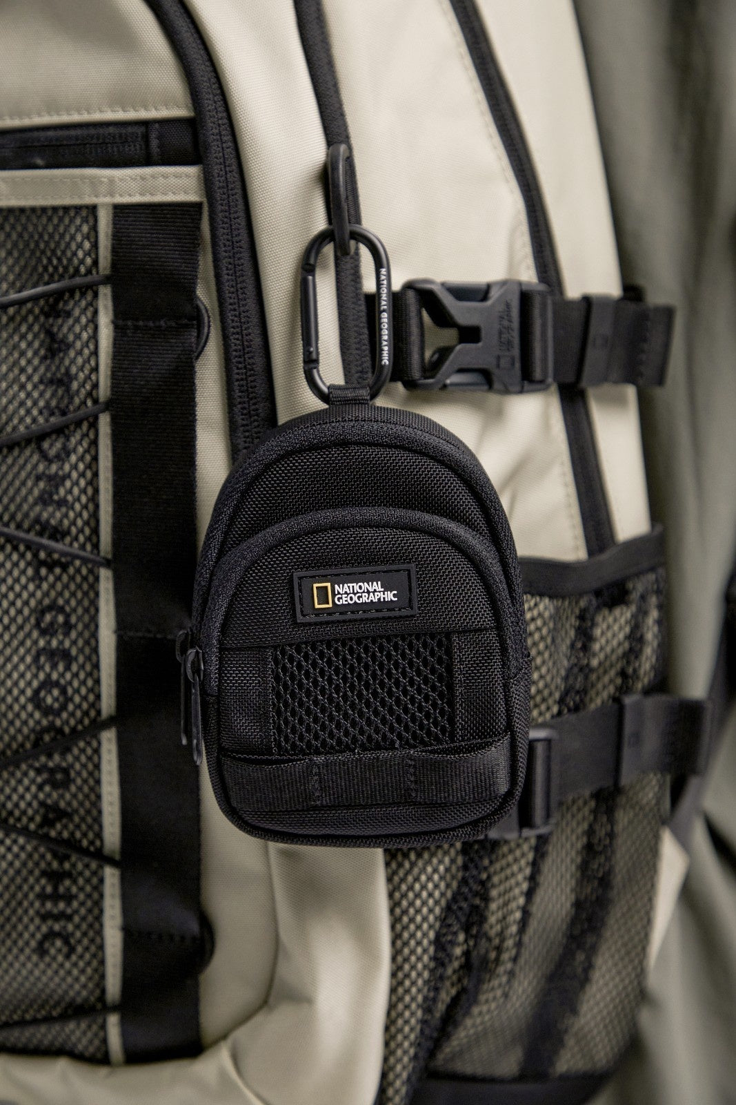 MESH BACKPACK POUCH BLACK