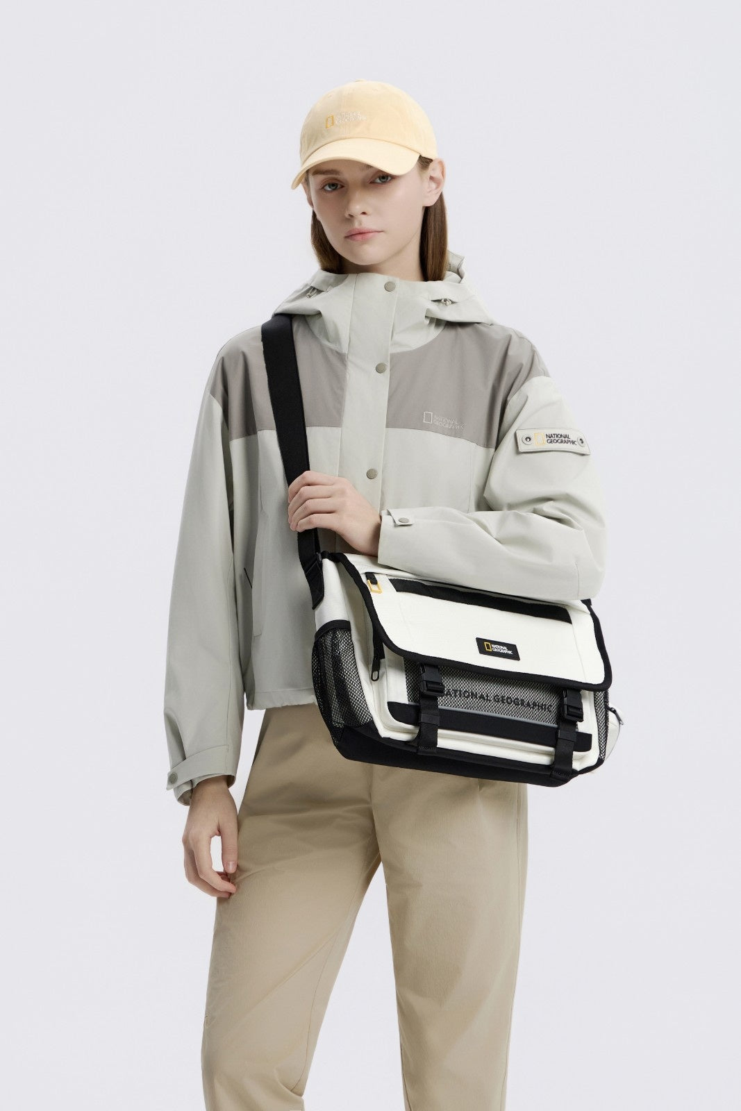 DAZE MESSENGER BAG 13" WHITE
