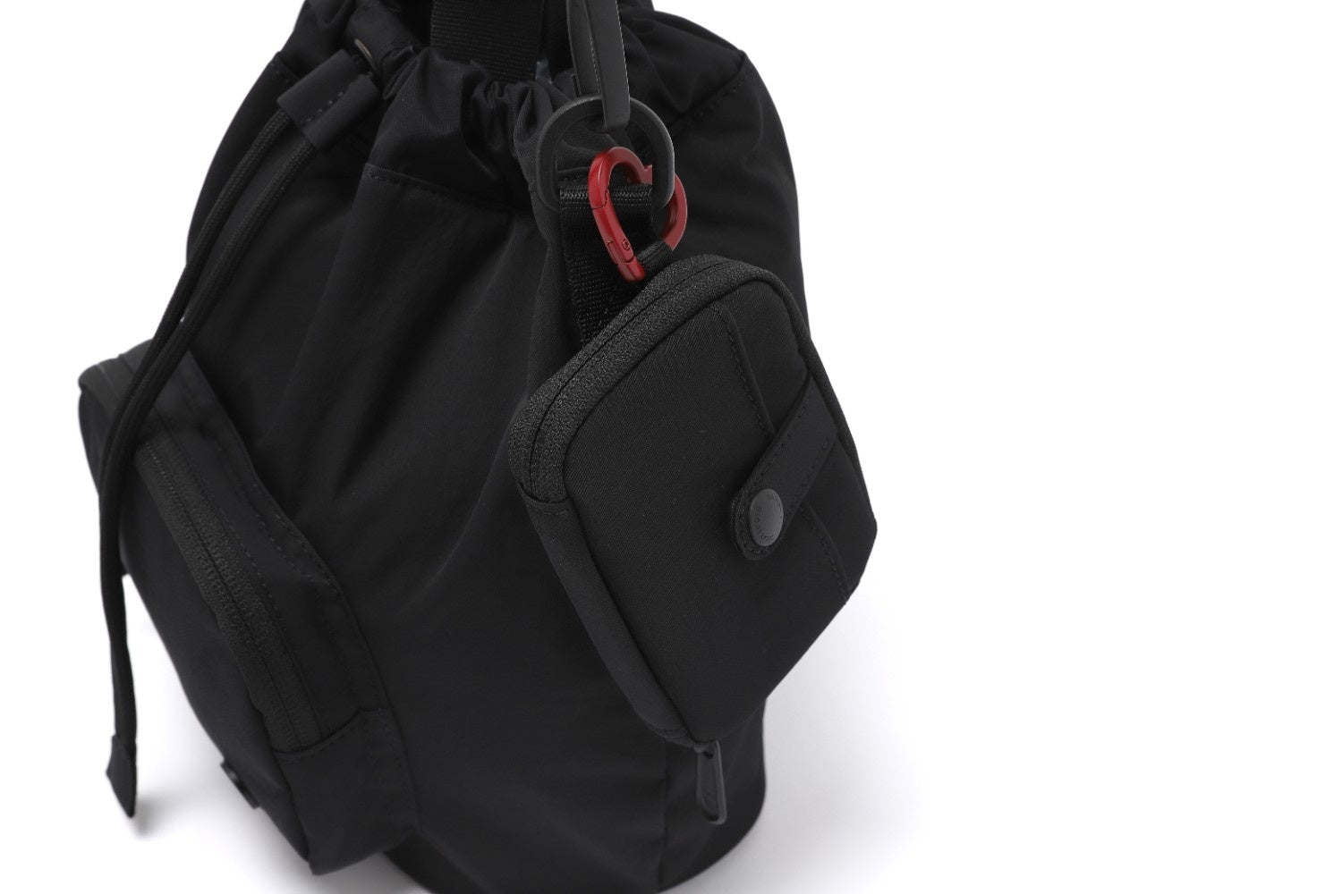 WOMEN LUMI BUCKET BAG BLACK