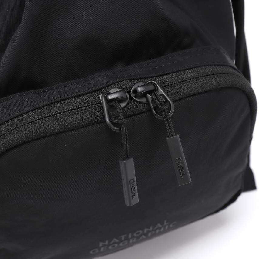 ADELIE BUCKET BAG BLACK