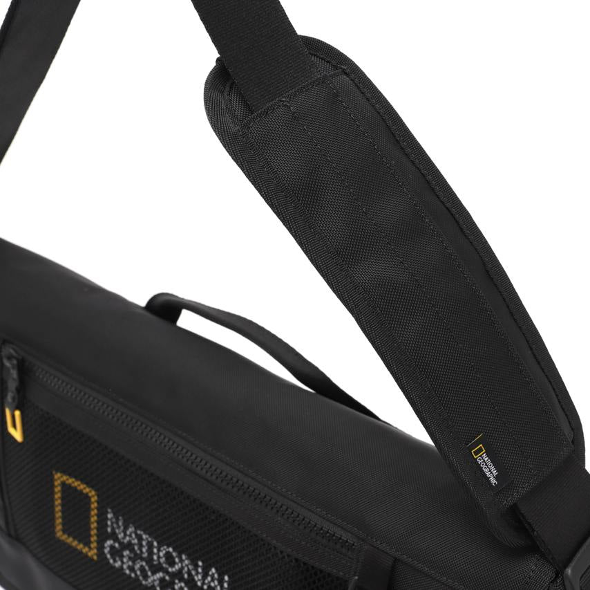 PACHI MESSENGER BAG 16" BLACK