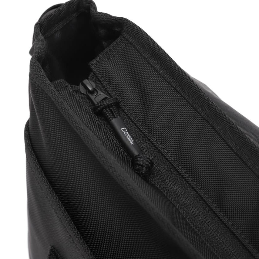 PACHI MESSENGER BAG 16" BLACK