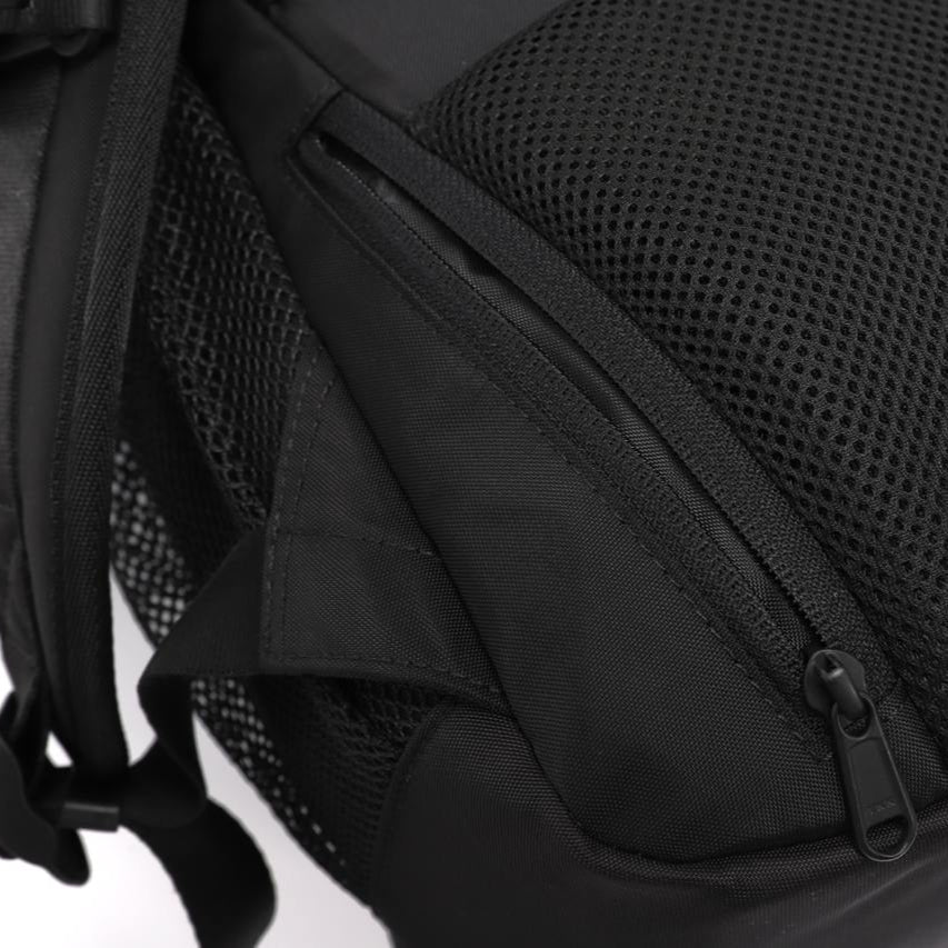 MILD BACKPACK BLACK