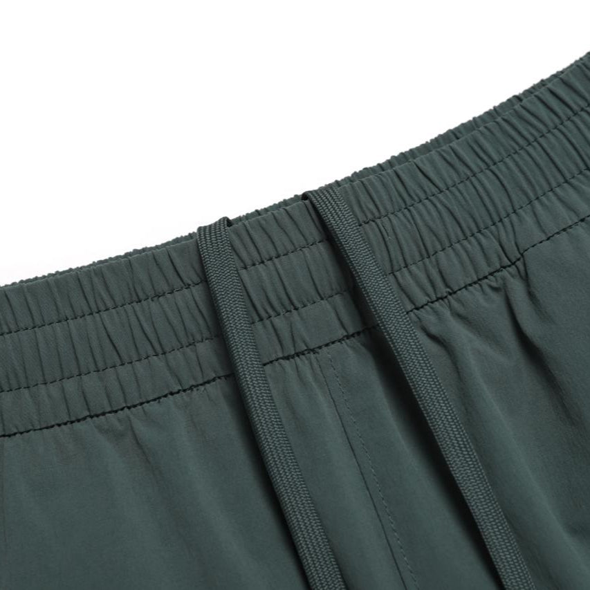 ADELIE WOVEN STRETCH SHORT PONY GREEN