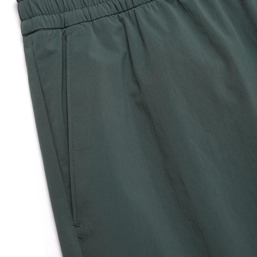 ADELIE WOVEN STRETCH SHORT PONY GREEN