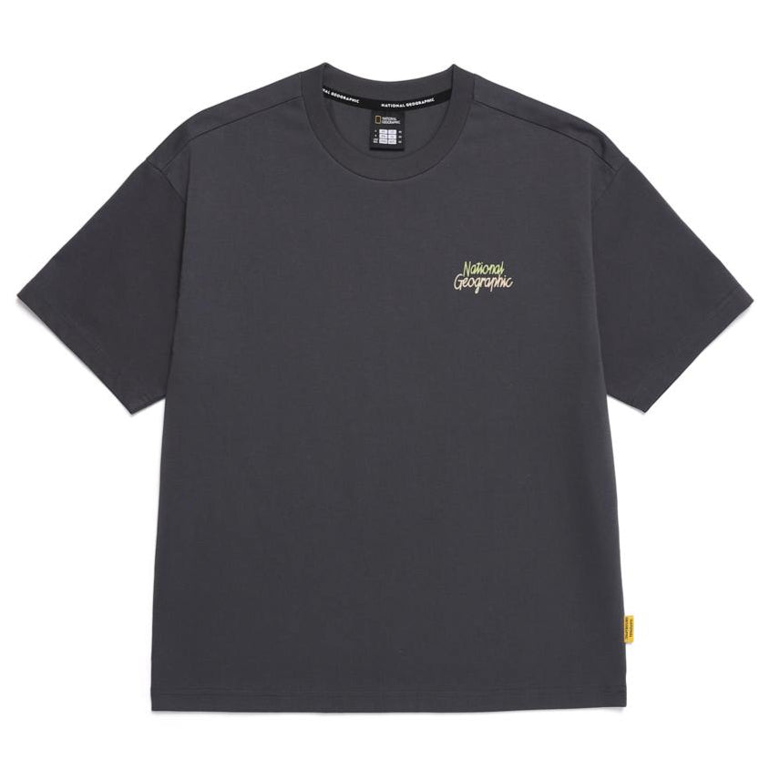 REGEN ASKIN TRAVEL2 GRAPHIC SEMI OVER FIT SHORT SLEEVE T-SHIRT D/GREY