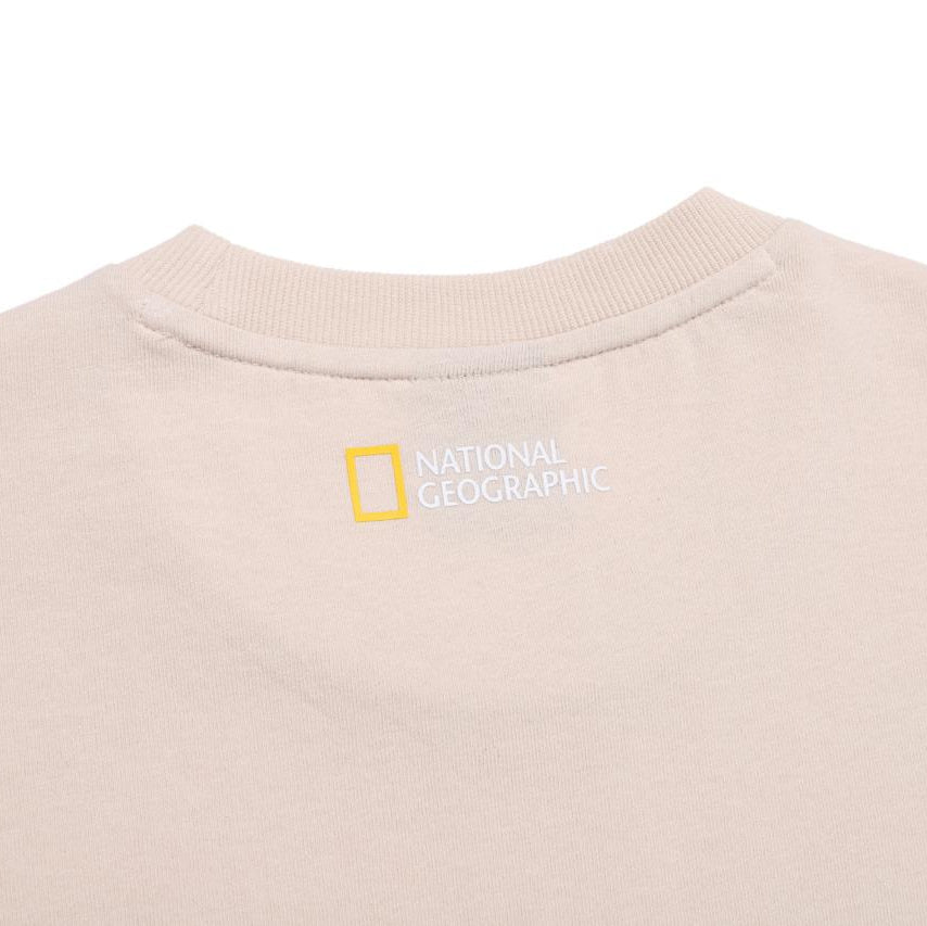 UNISEX TREASURE WALKER SEMI-OVER FIT GRAPHIC H/TEE L/BEIGE