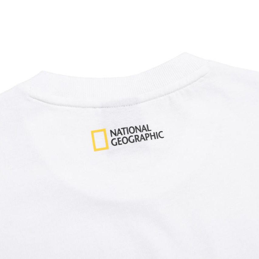 UNISEX TREASURE WALKER SEMI-OVER FIT GRAPHIC H/TEE WHITE