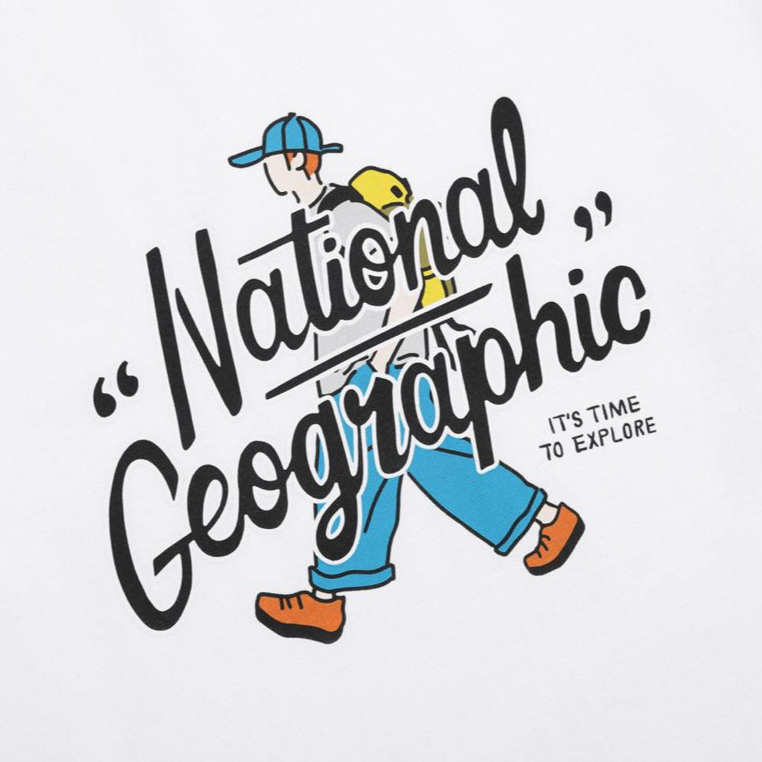 UNISEX TREASURE WALKER SEMI-OVER FIT GRAPHIC H/TEE WHITE