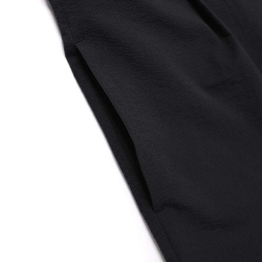 WOMEN SEERSUCKER ROMPER CARBON BLACK