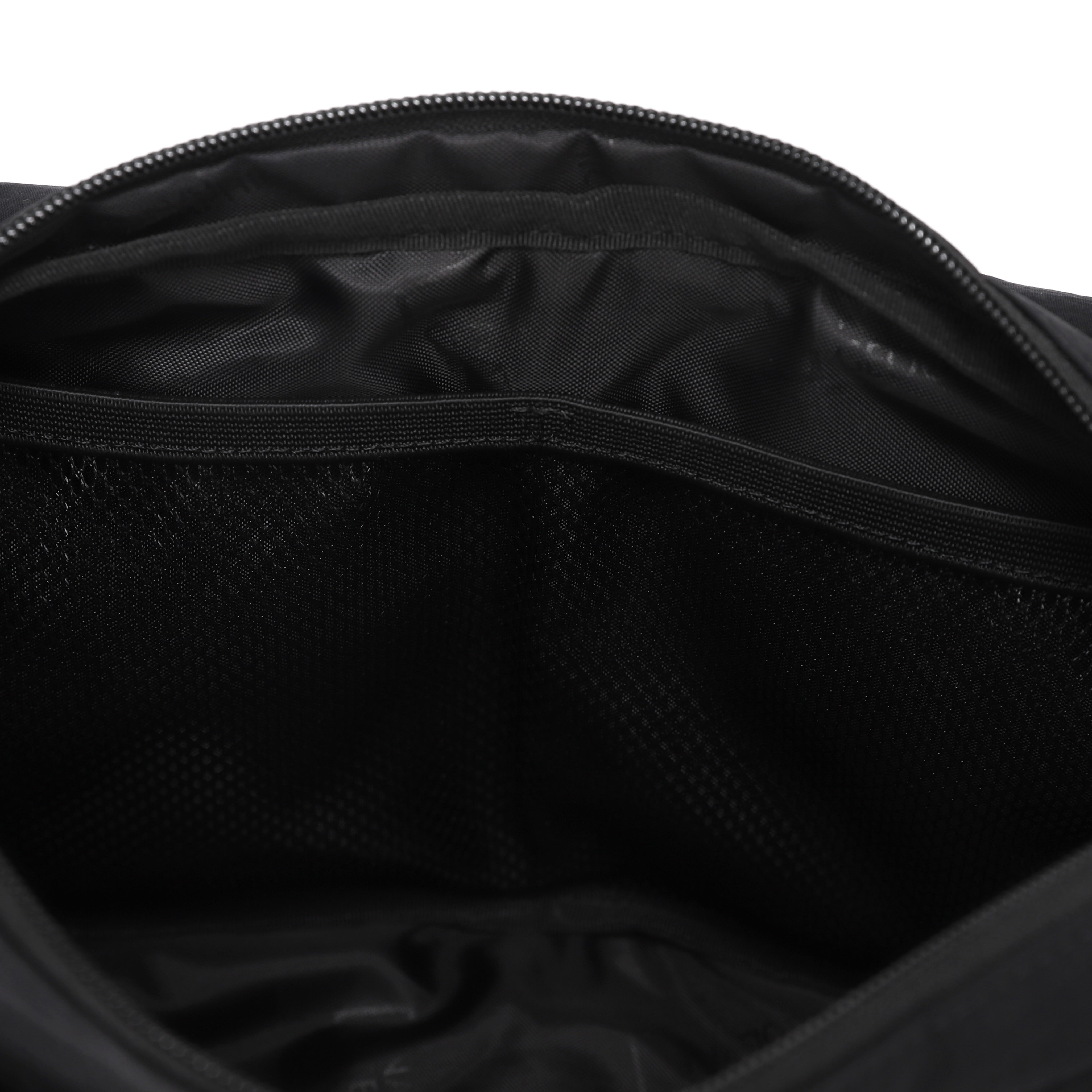 LIGHT HOBO BAG BLACK