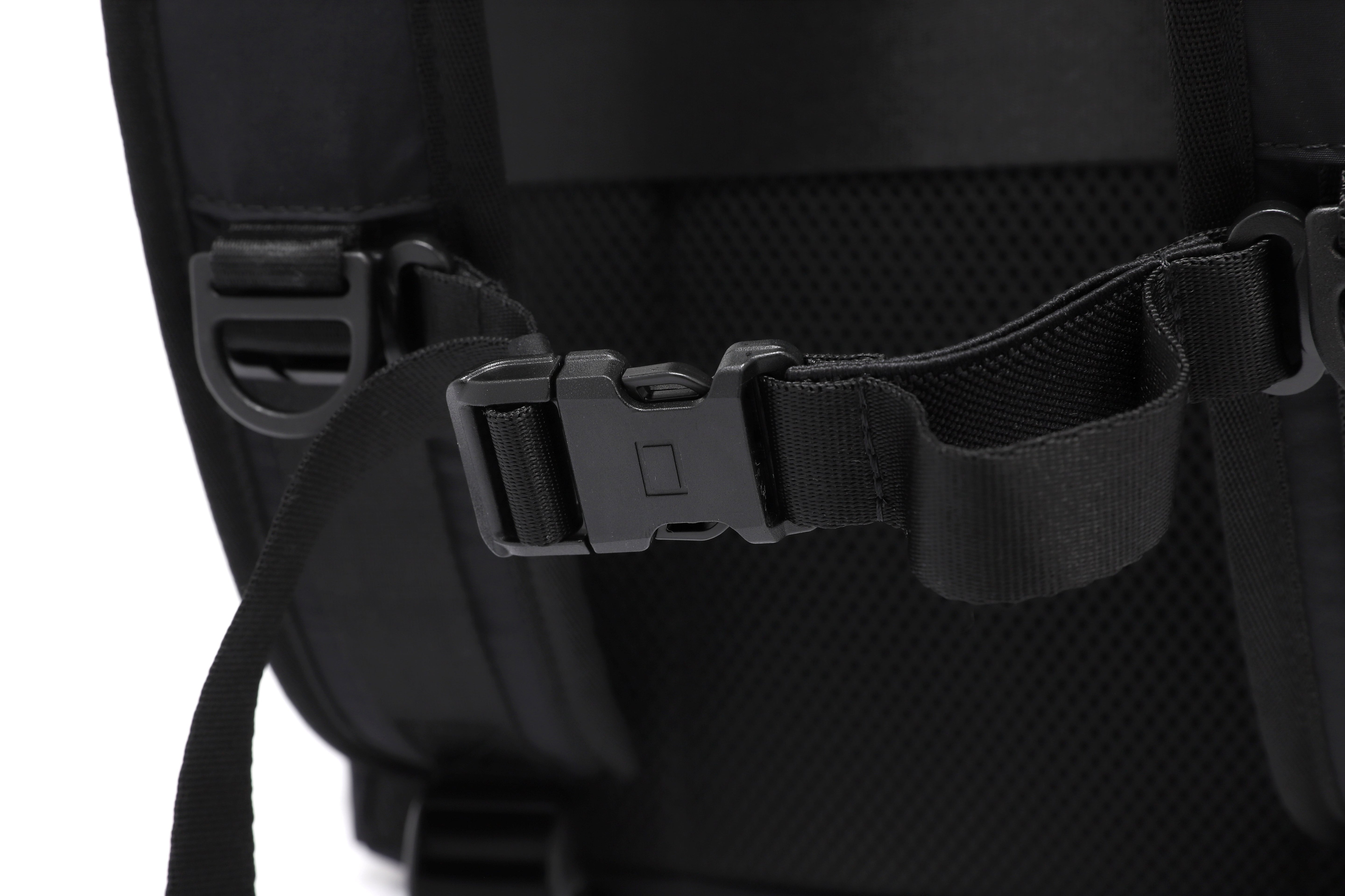 LIGHT BACKPACK BLACK
