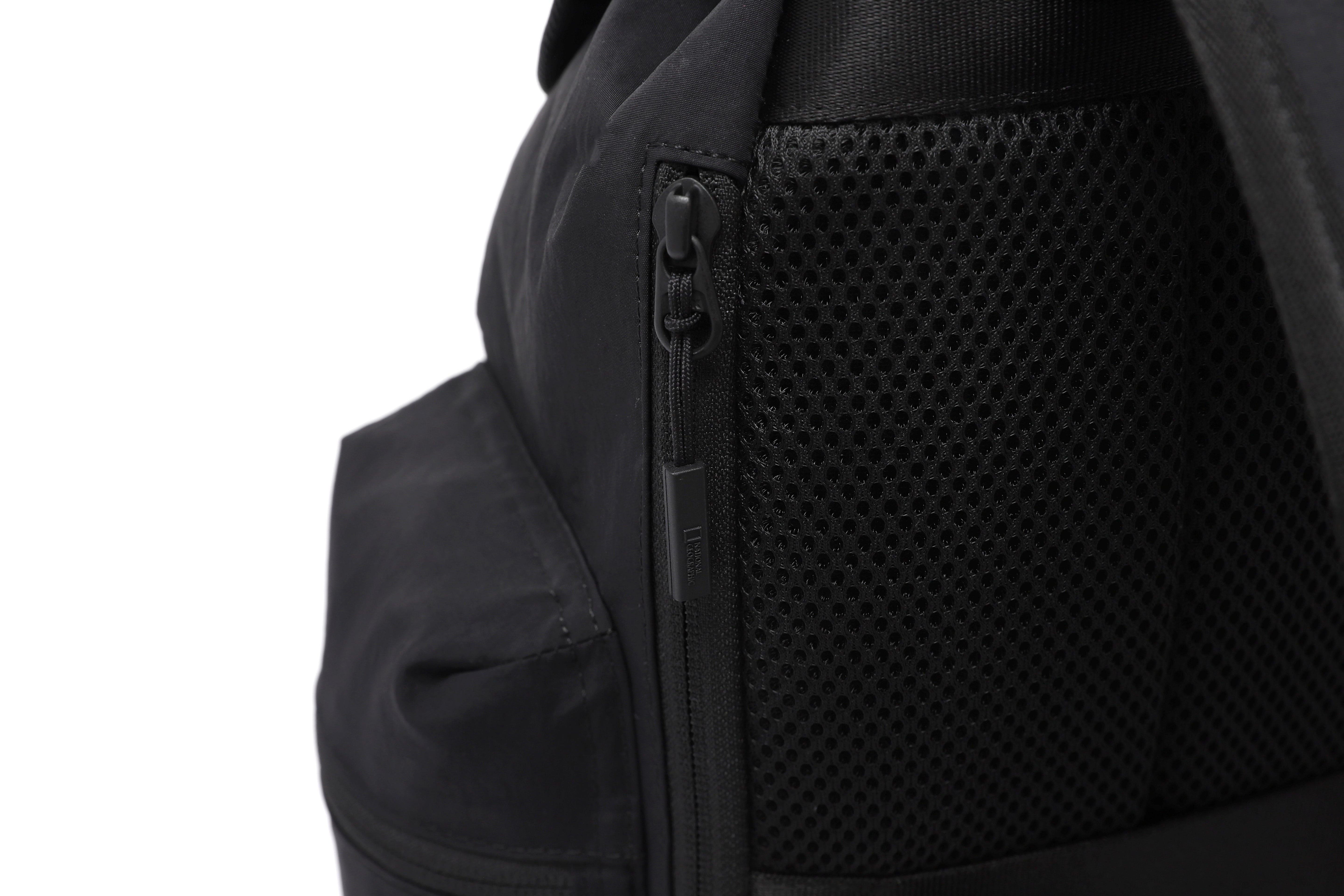 LIGHT BACKPACK BLACK