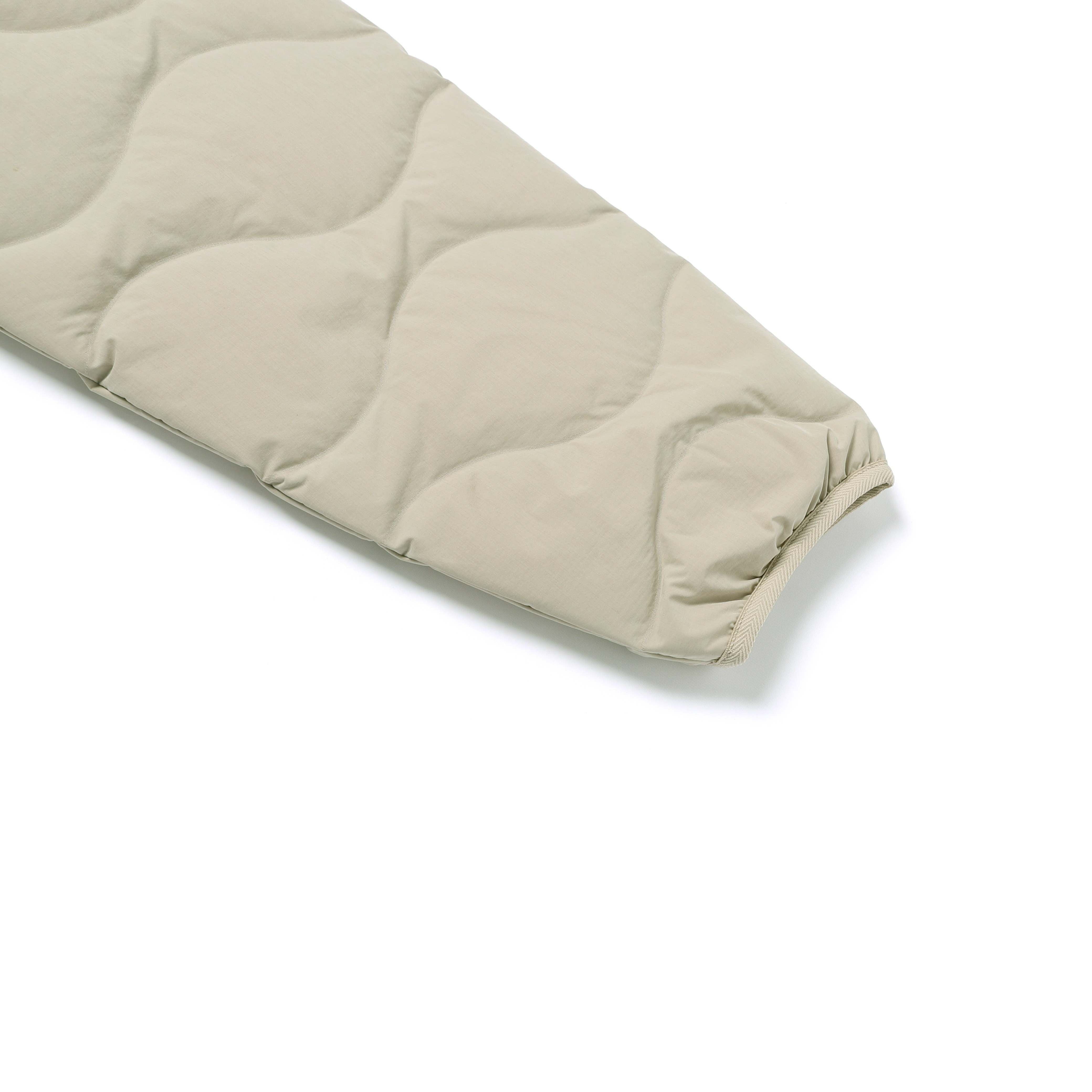 PO'O-ULI STANDNECK TUBE DUCK DOWN JUMPER MOURNING BEIGE