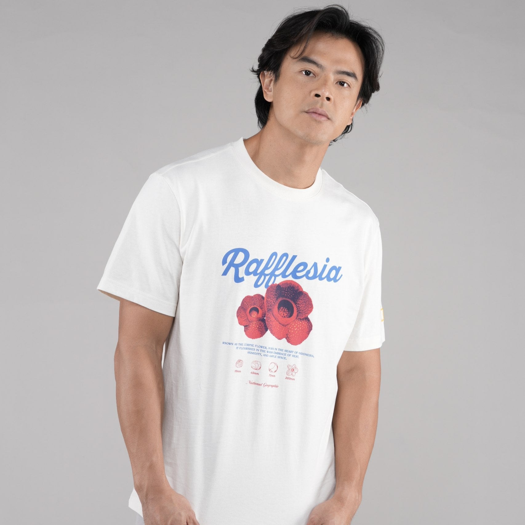 INDONESIA FLOWER SHORT SLEEVE T-SHIRT (BASIC FIT) IVORY