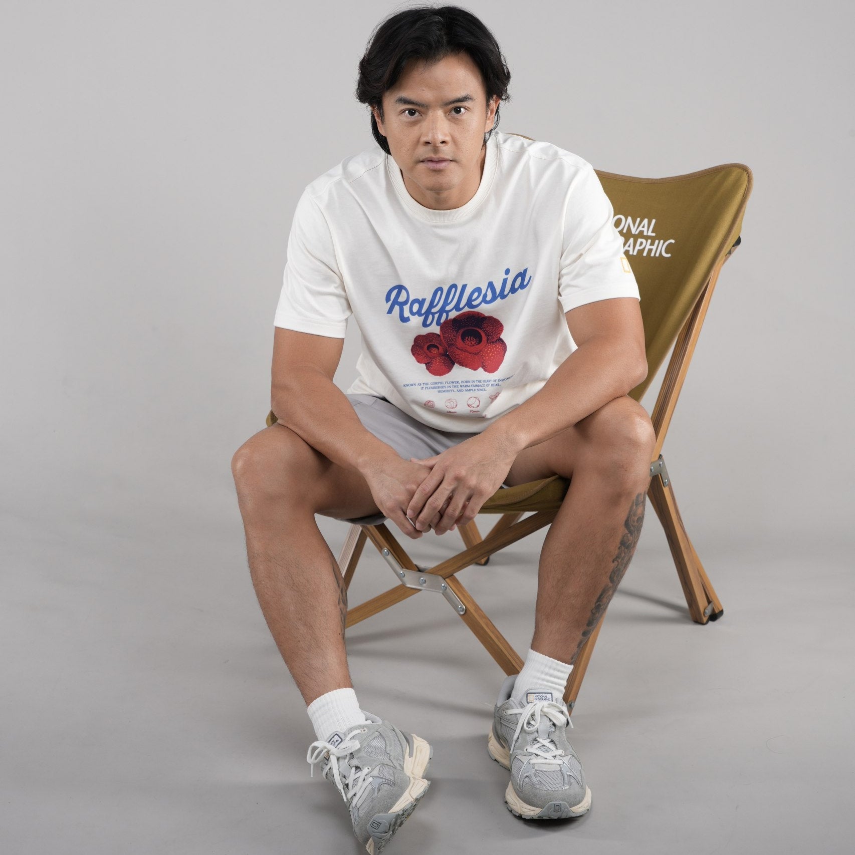 INDONESIA FLOWER SHORT SLEEVE T-SHIRT (BASIC FIT) IVORY