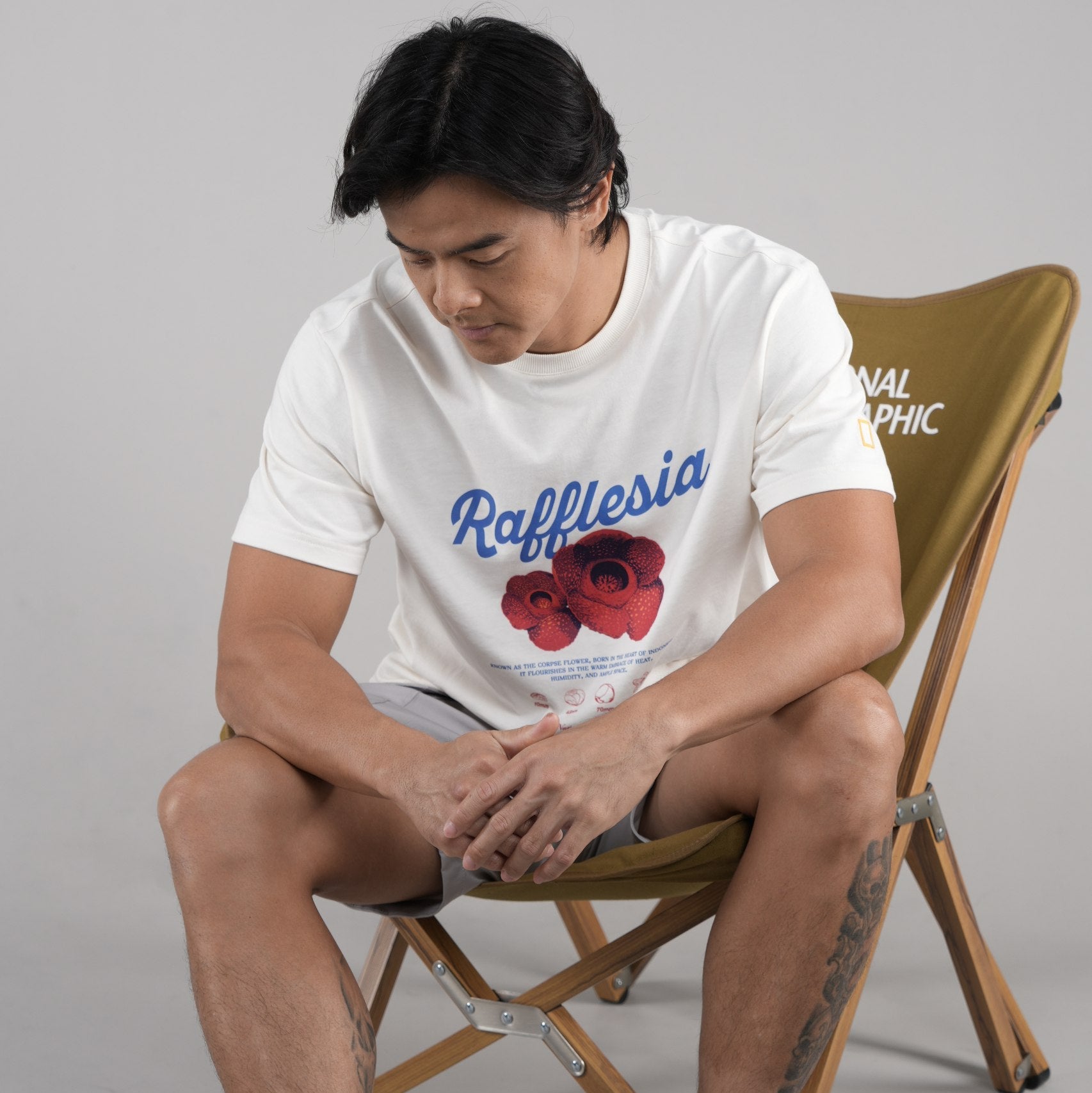 INDONESIA FLOWER SHORT SLEEVE T-SHIRT (BASIC FIT) IVORY