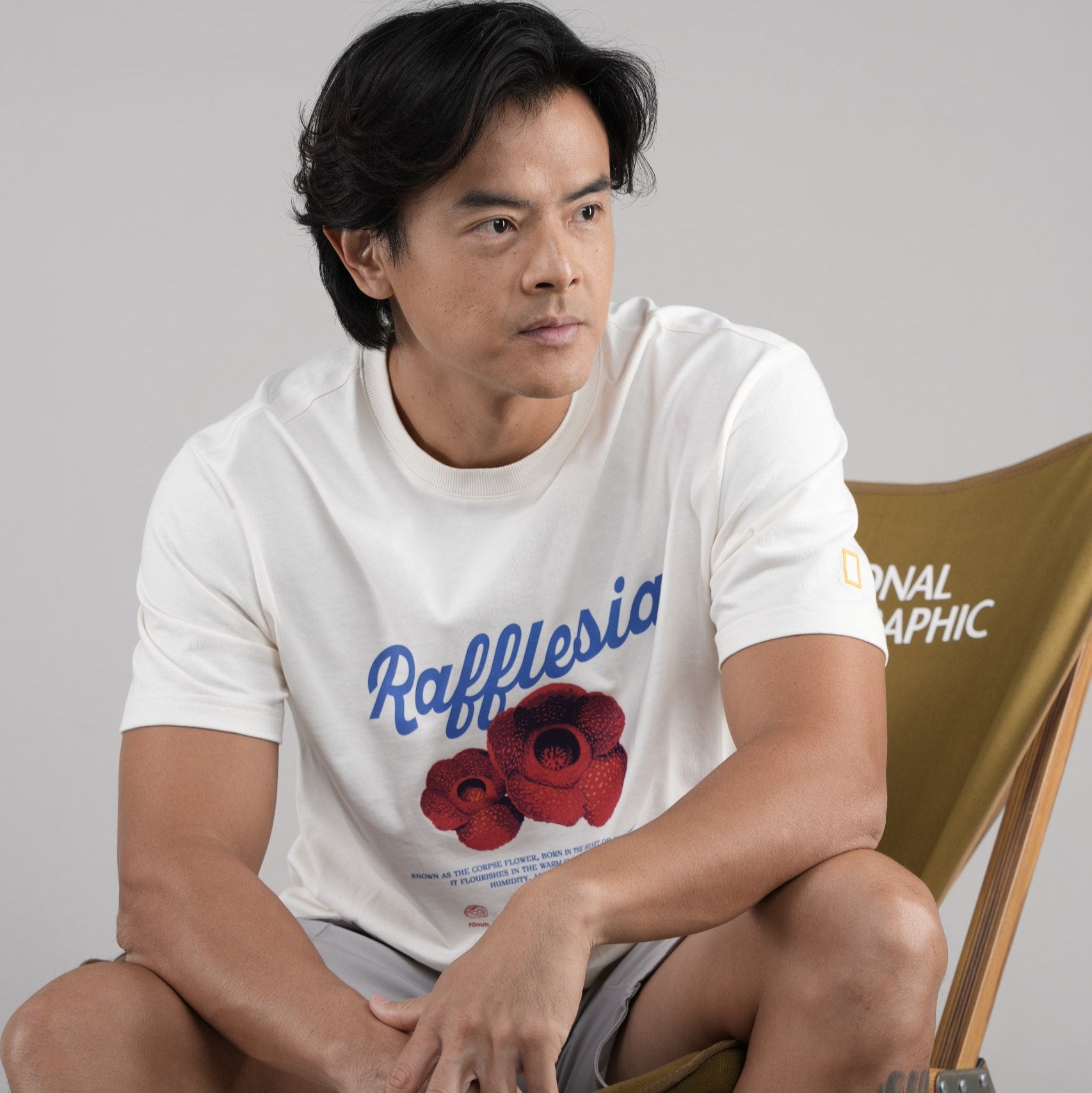 INDONESIA FLOWER SHORT SLEEVE T-SHIRT (BASIC FIT) IVORY