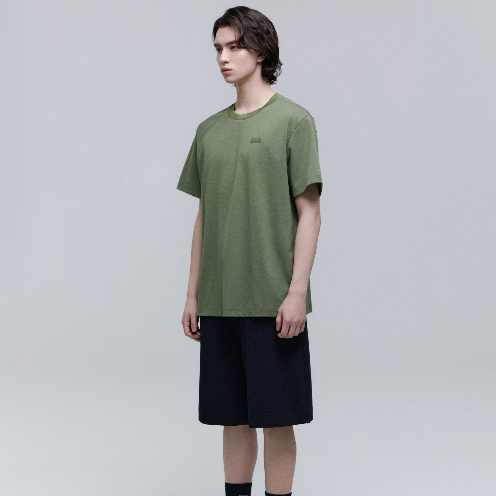 TORQUATUS SMALL LOGO GRAPHIC SHORT SLEEVE T-SHIRT OLIVE