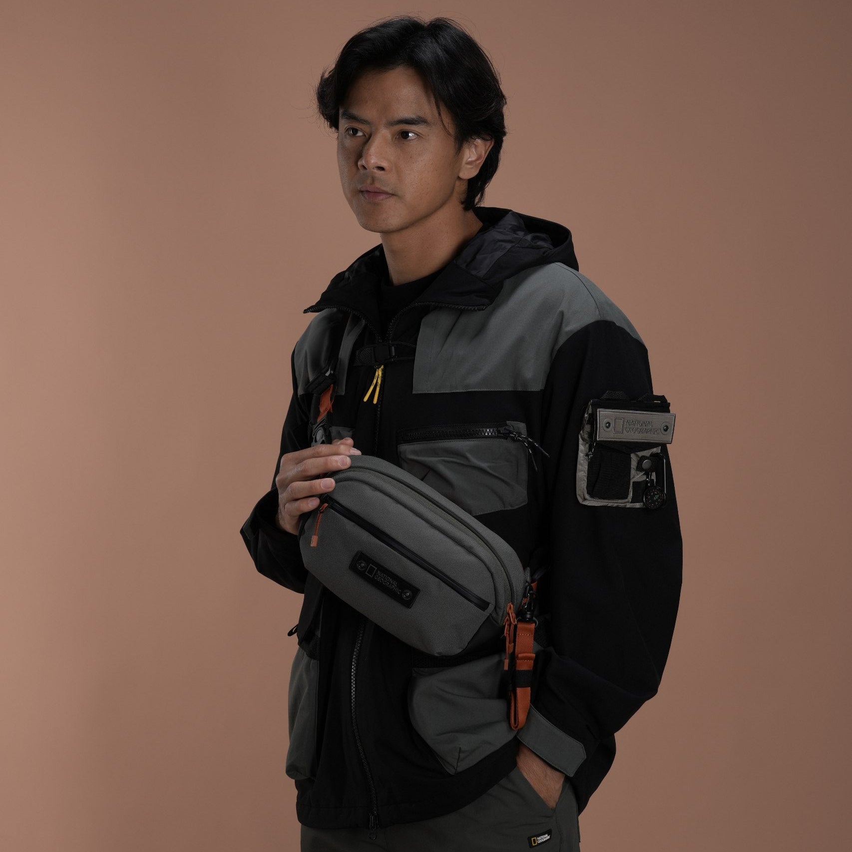 NRN FIELD SLING BAG BLACK