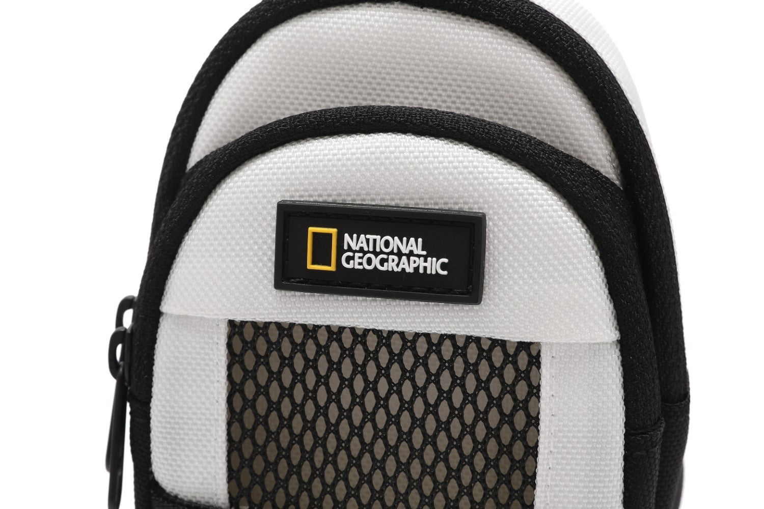 MESH BACKPACK POUCH WHITE