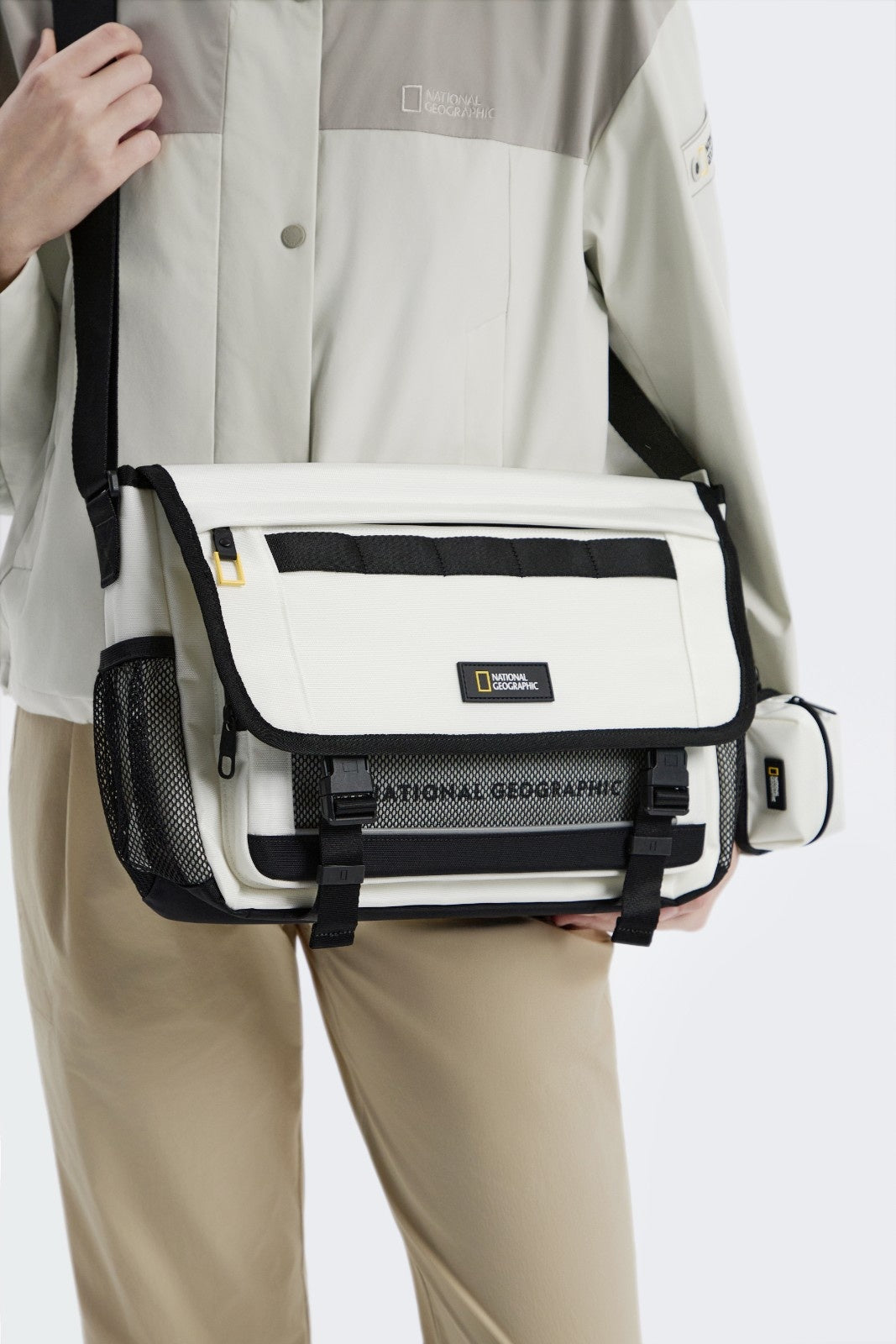 DAZE MESSENGER BAG 13" WHITE