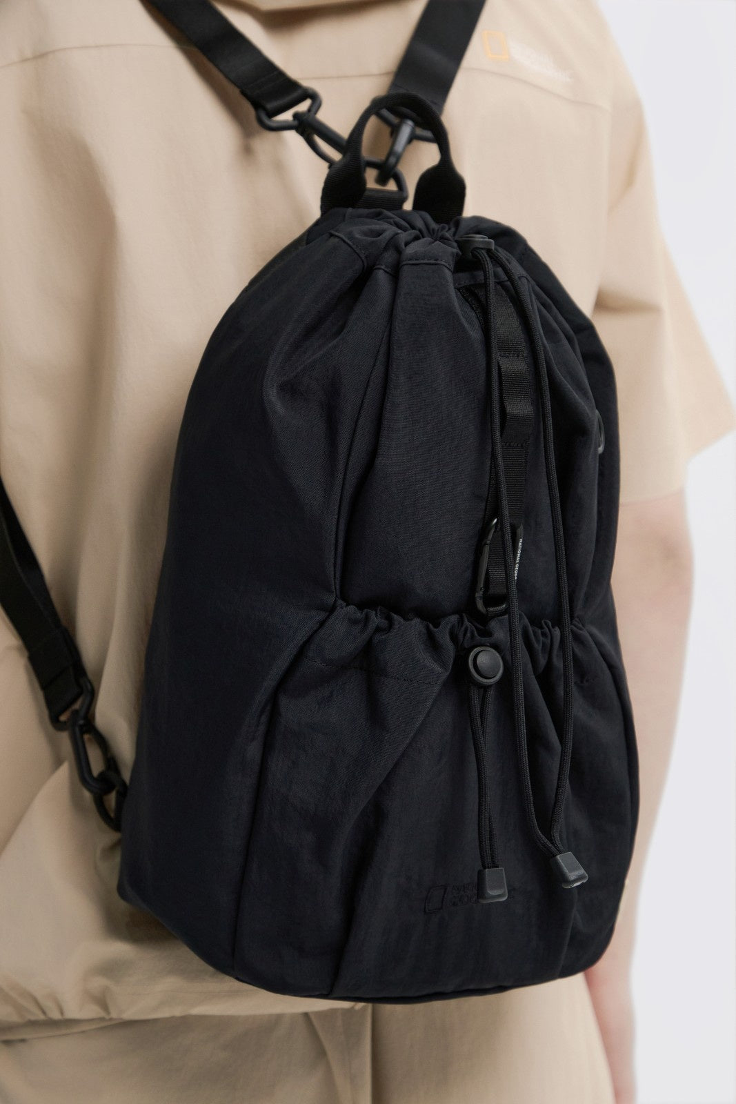 STRING SLING BAG BLACK
