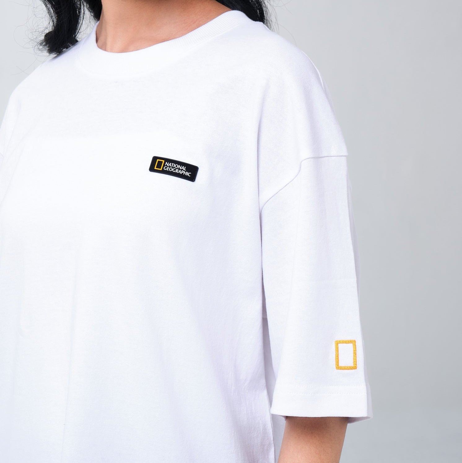 INDONESIA PASOLA T-SHIRT (SEMI OVER FIT) WHITE