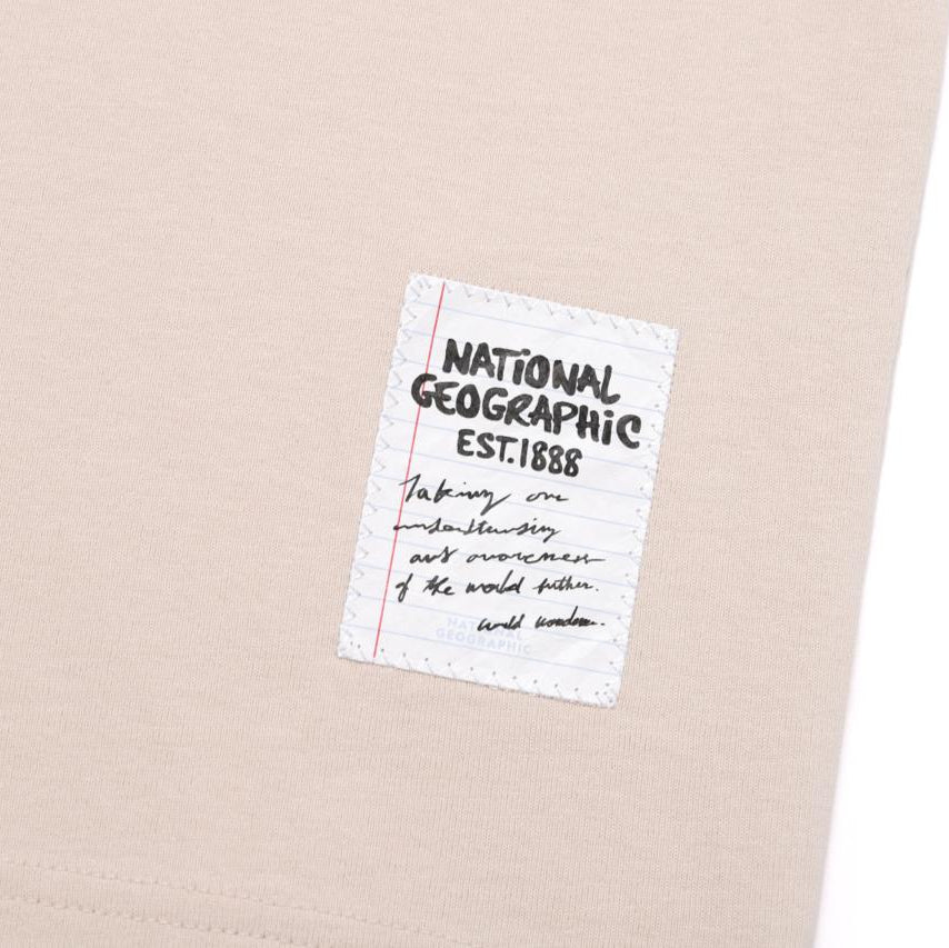 UNISEX TREASURE WALKER SEMI-OVER FIT GRAPHIC H/TEE L/BEIGE