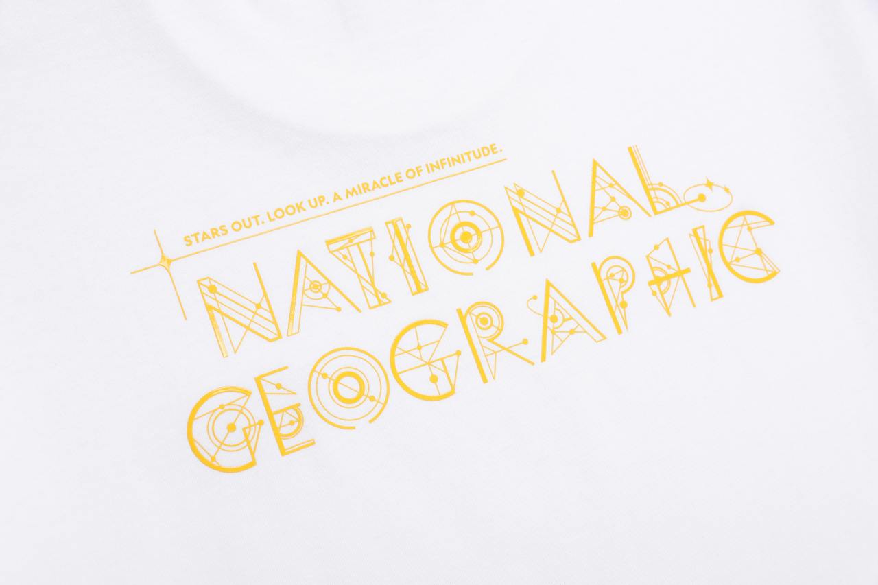 REGEN CONSTELLATION GRAPHIC SEMI-OVER FIT SHORT SLEEVE T-SHIRT WHITE