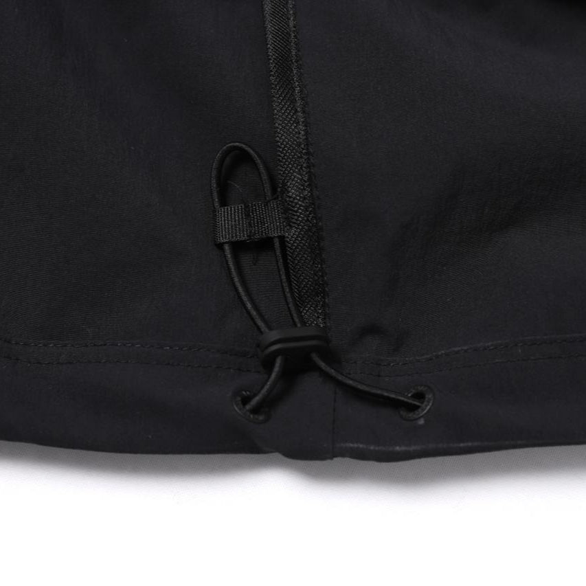 ADELIE LIGHTWEIGHT WOVEN STRETCH STANDNECK SHORT SLEEVE ANORAK CARBON BLACK