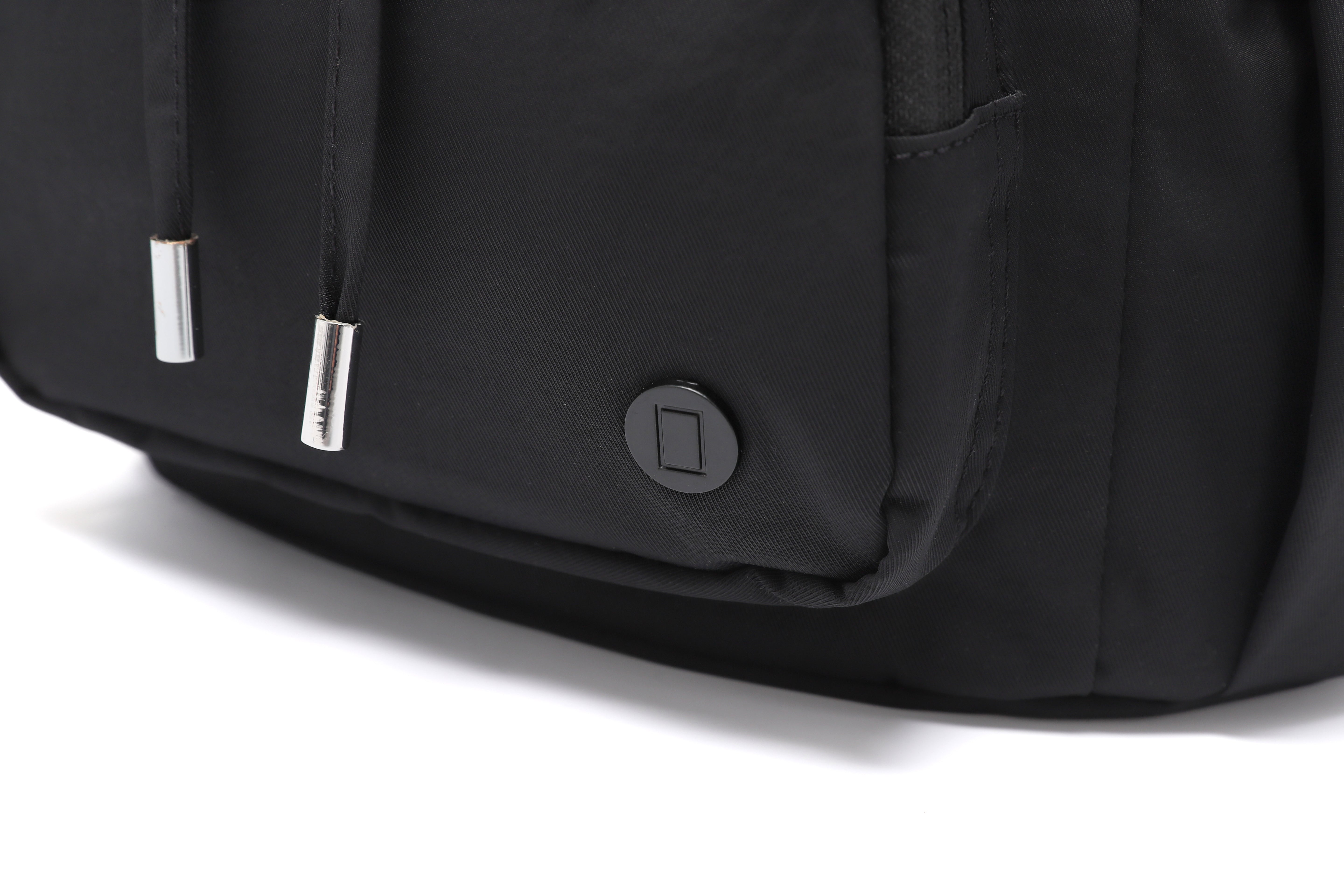 WOMEN LUMI MINI BACKPACK BLACK