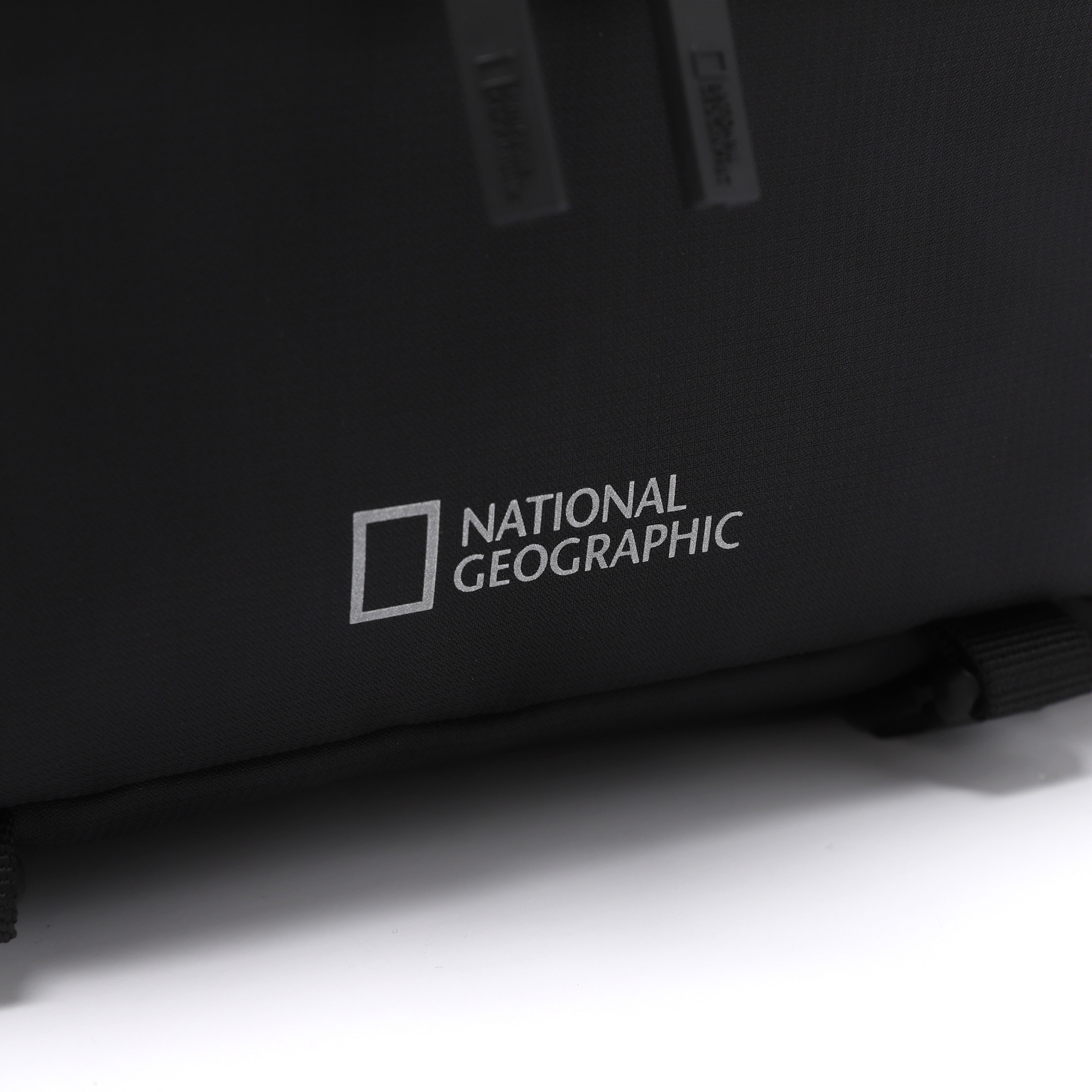 NATURE HIP SACK BLACK