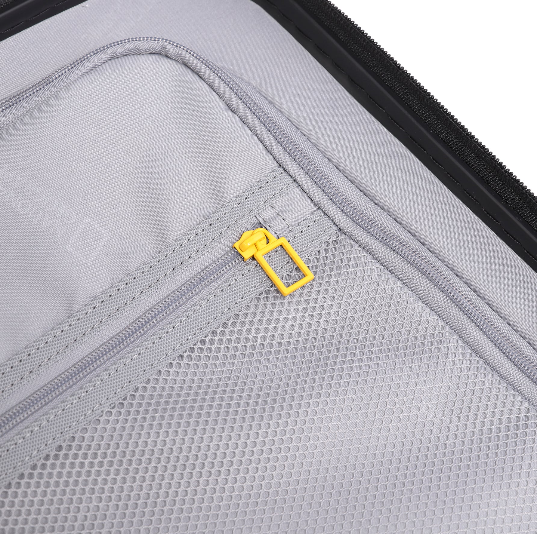 ARCH LUGGAGE 26 BLACK
