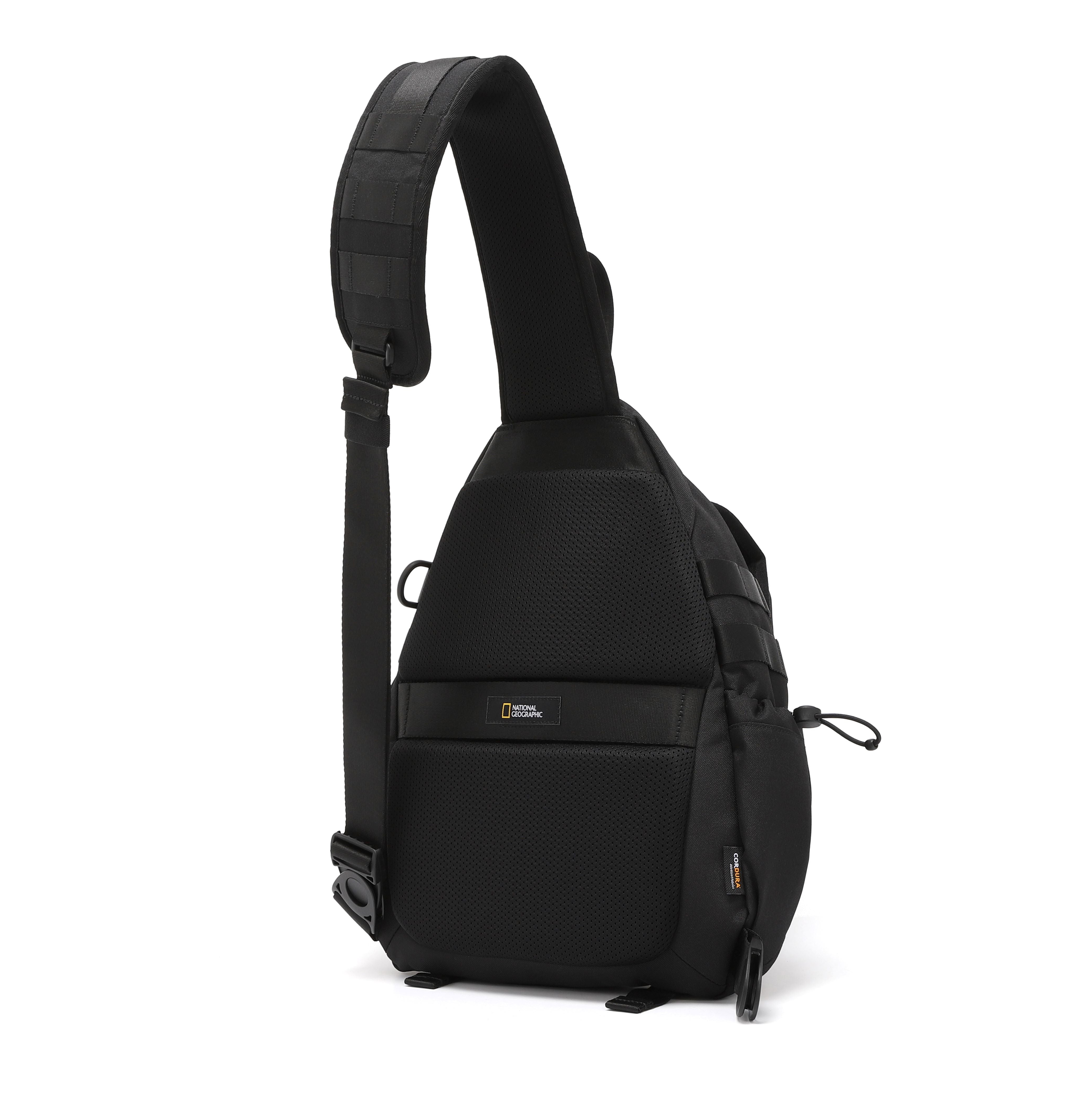 NATURE FIELD SLINGBAG BLACK