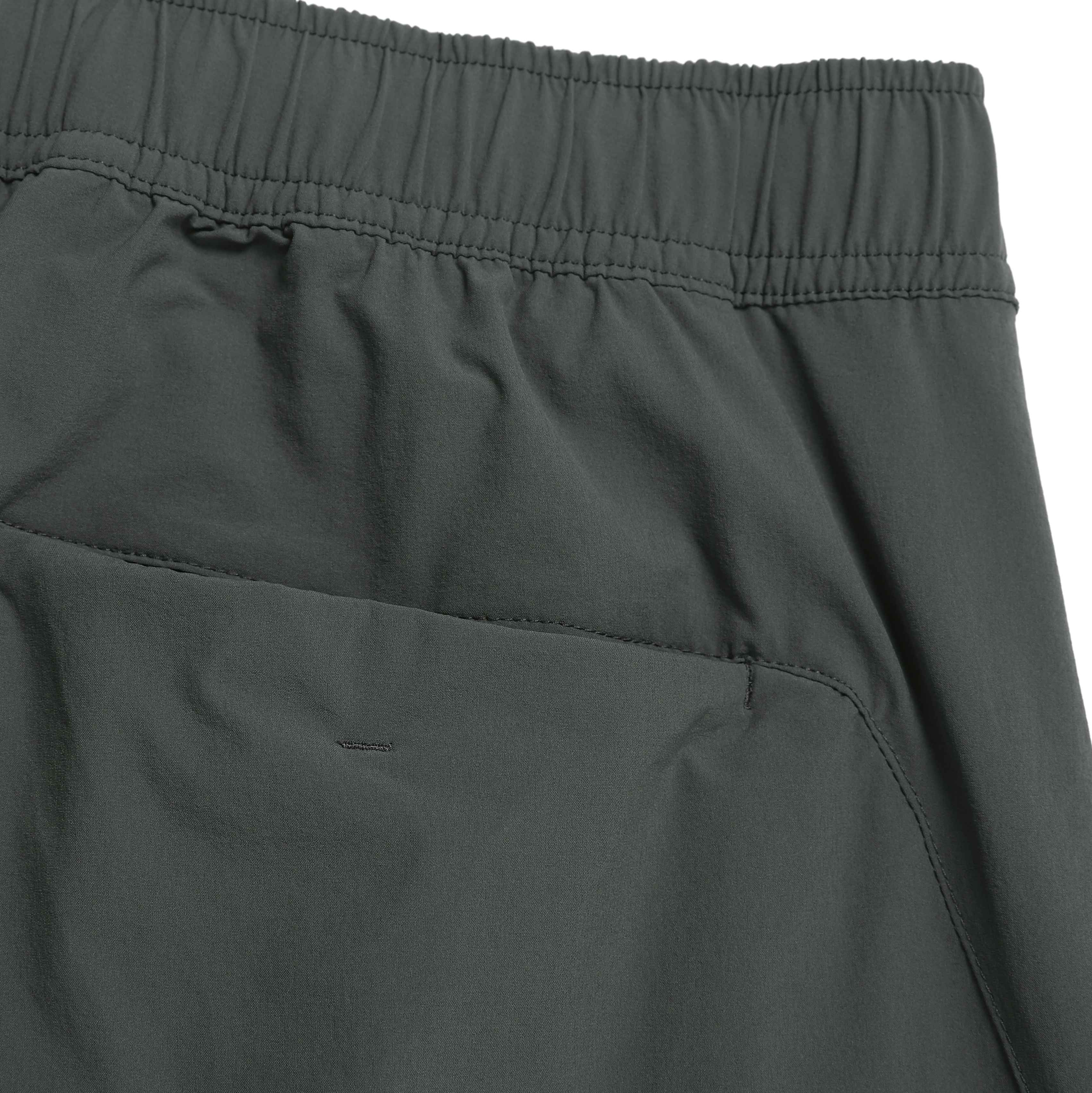 BEID LIGHTWEIGHT MID SHORTS IRON GREY