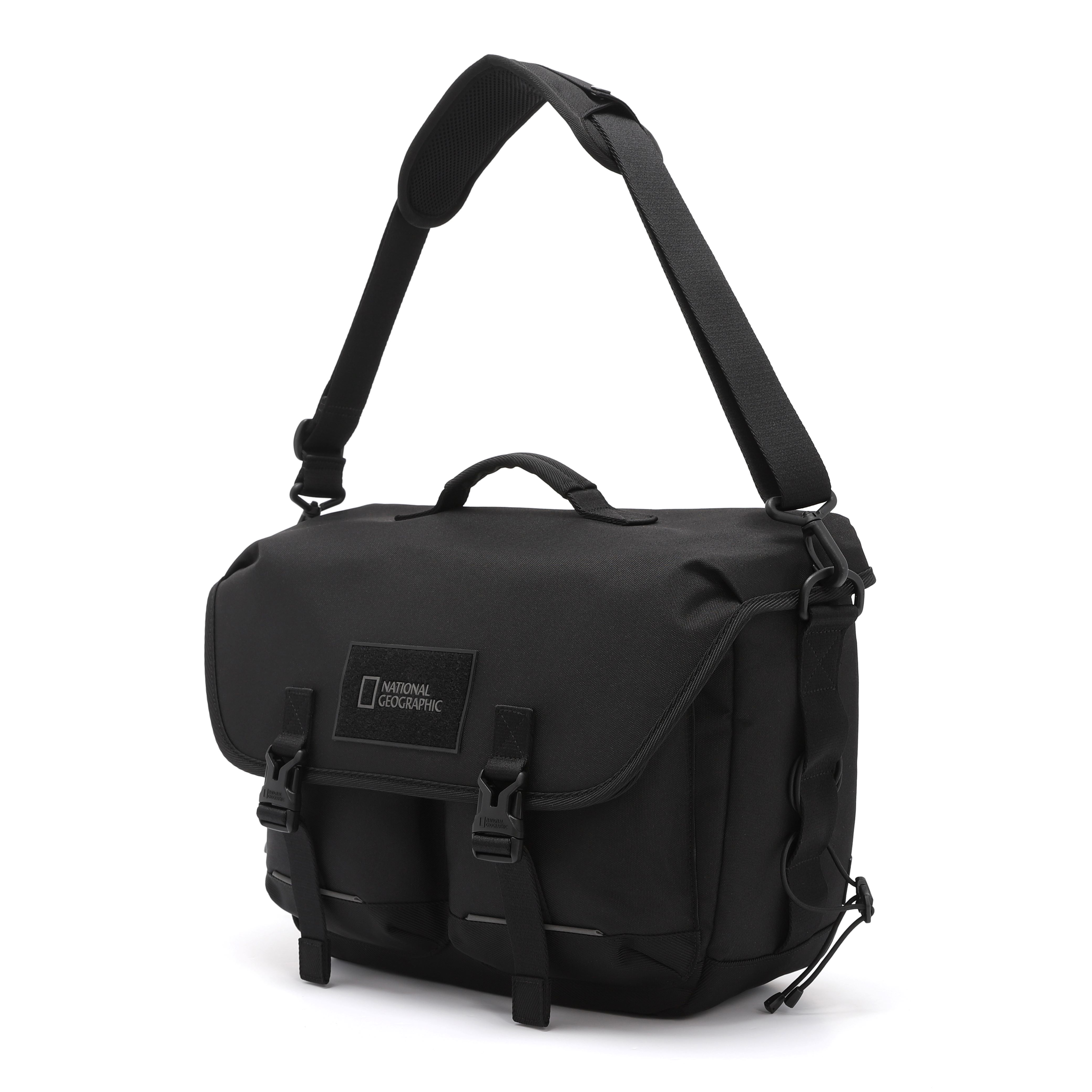 SIGNATURE CROSS BAG BLACK