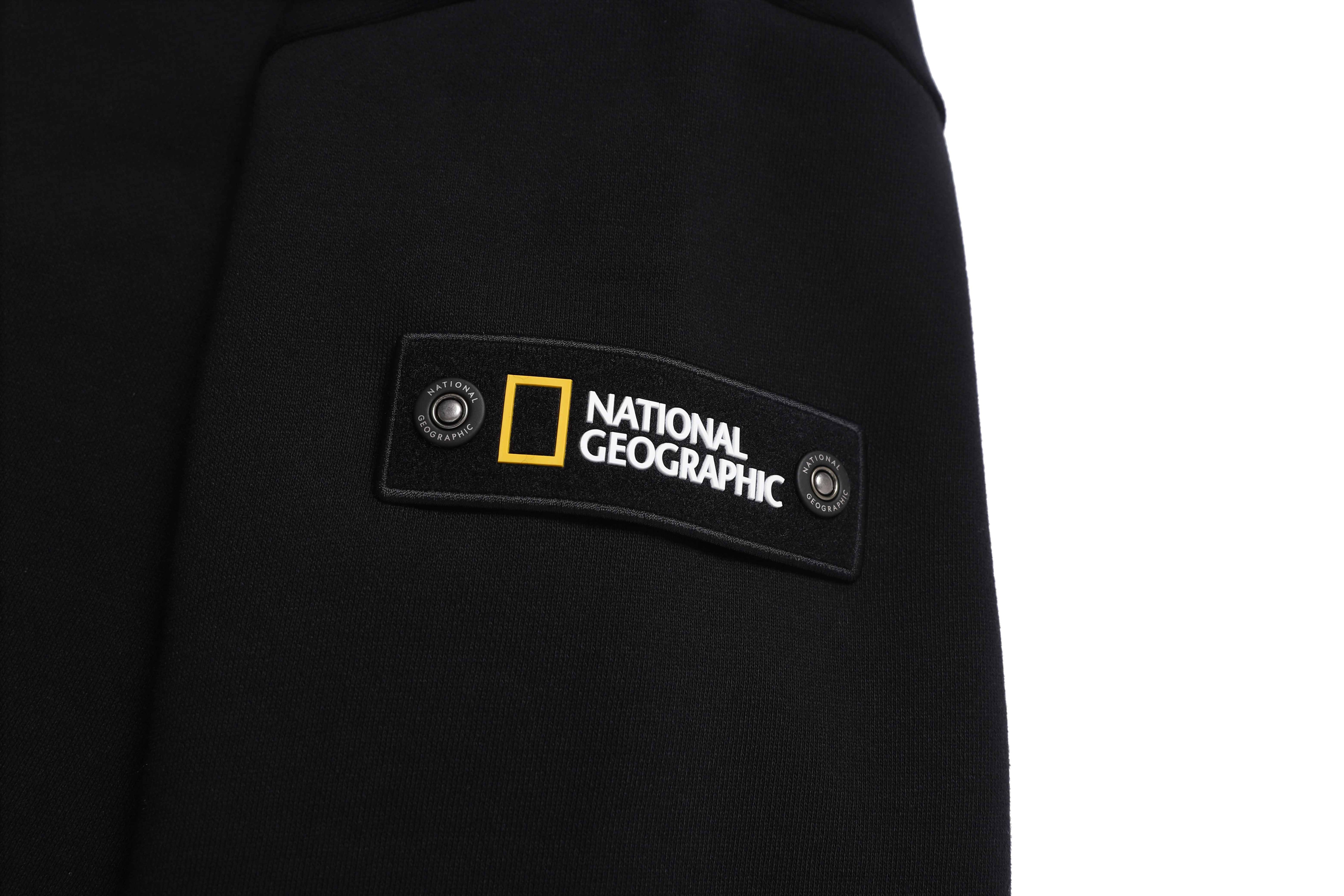 PLICATA SMALL LOGO SWEATSHIRT HITAM