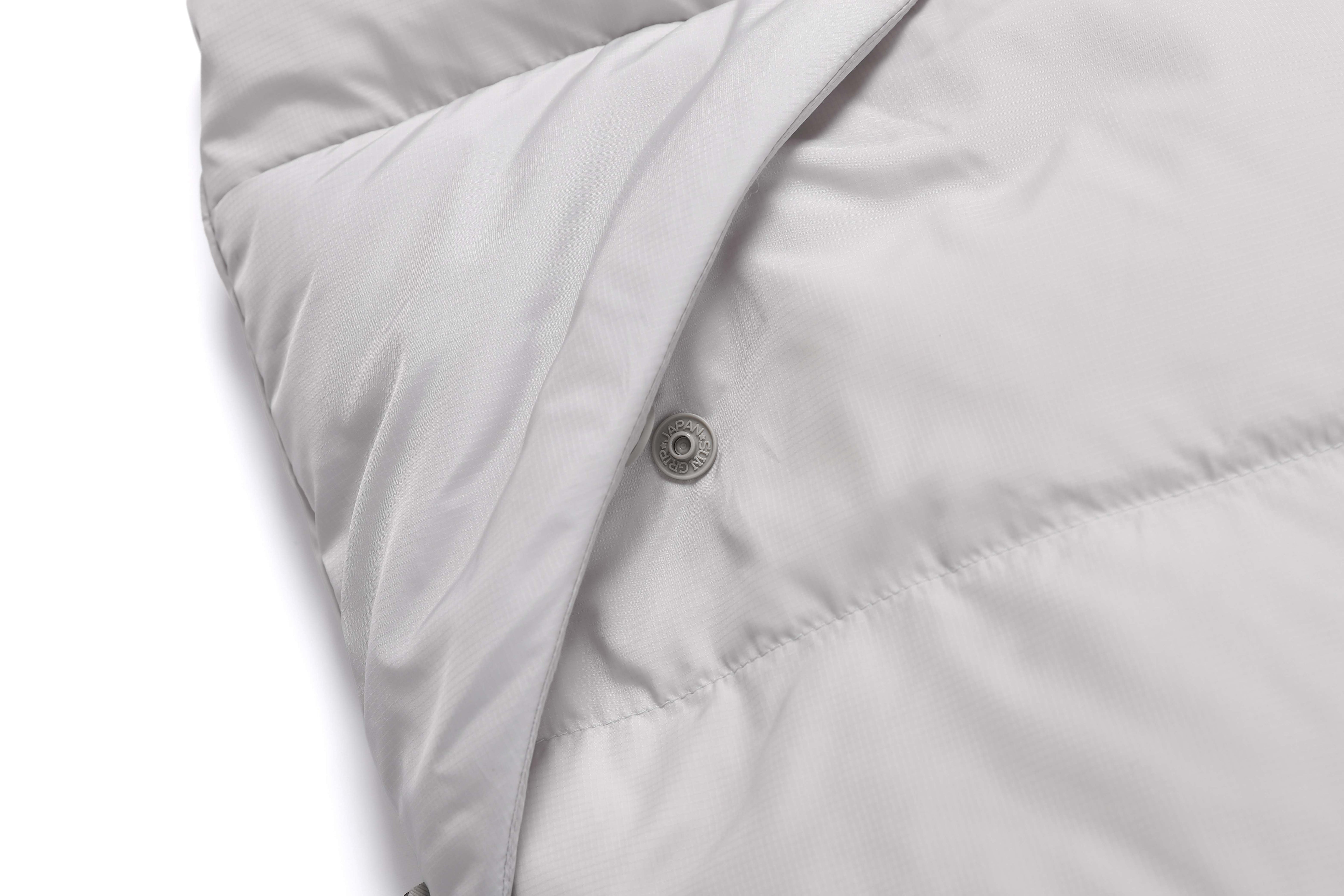 EIRA HIGH-NECK GOOSE DOWN VEST L/GREY