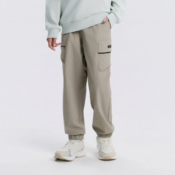 KIDS ADVENTURE MANATEE WOVEN TRAINING JOGGER PANTS GRAY BEIGE