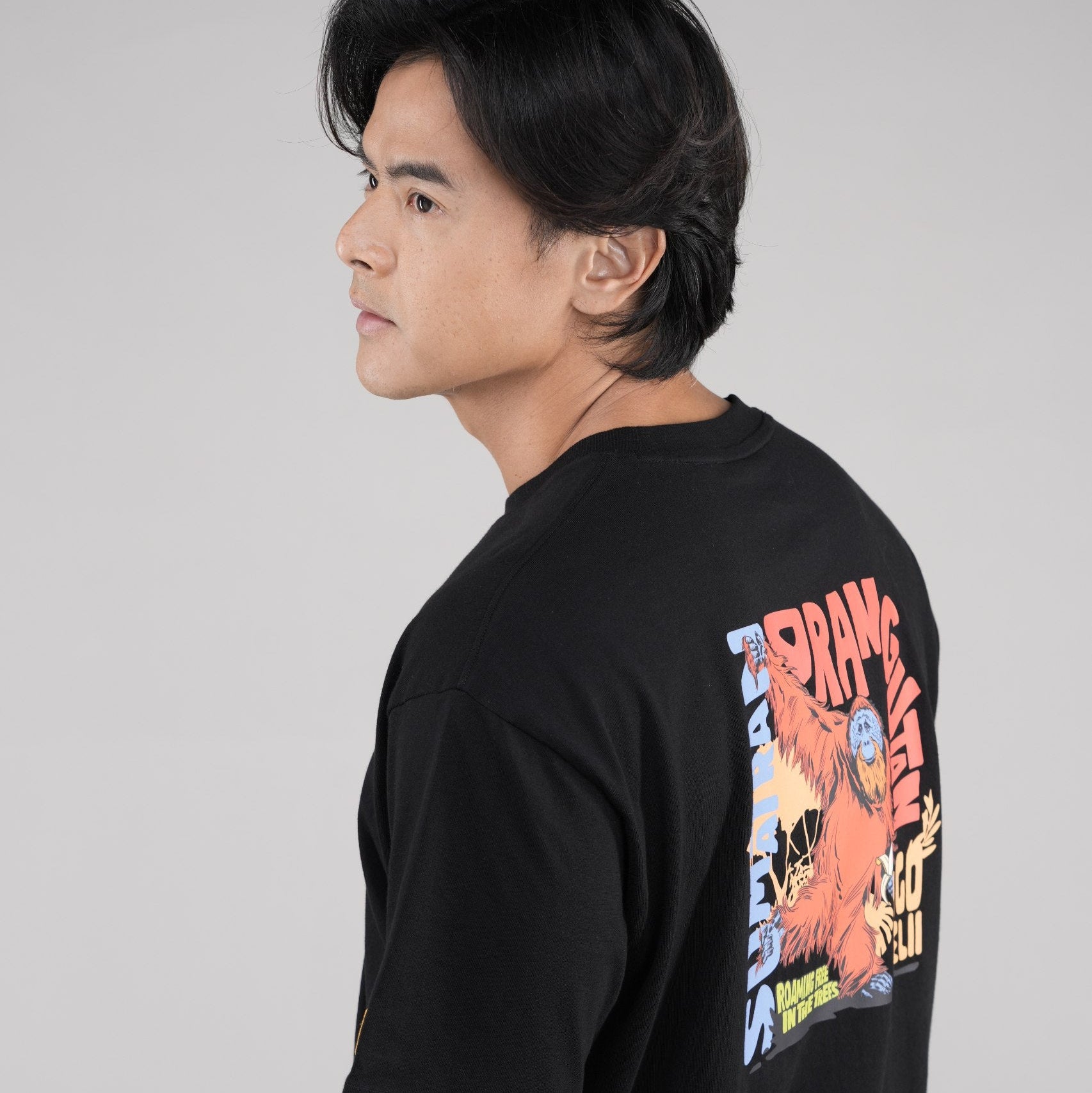 INDONESIA ORANGUTAN SHORT SLEEVE T-SHIRT (SEMI OVER FIT) BLACK
