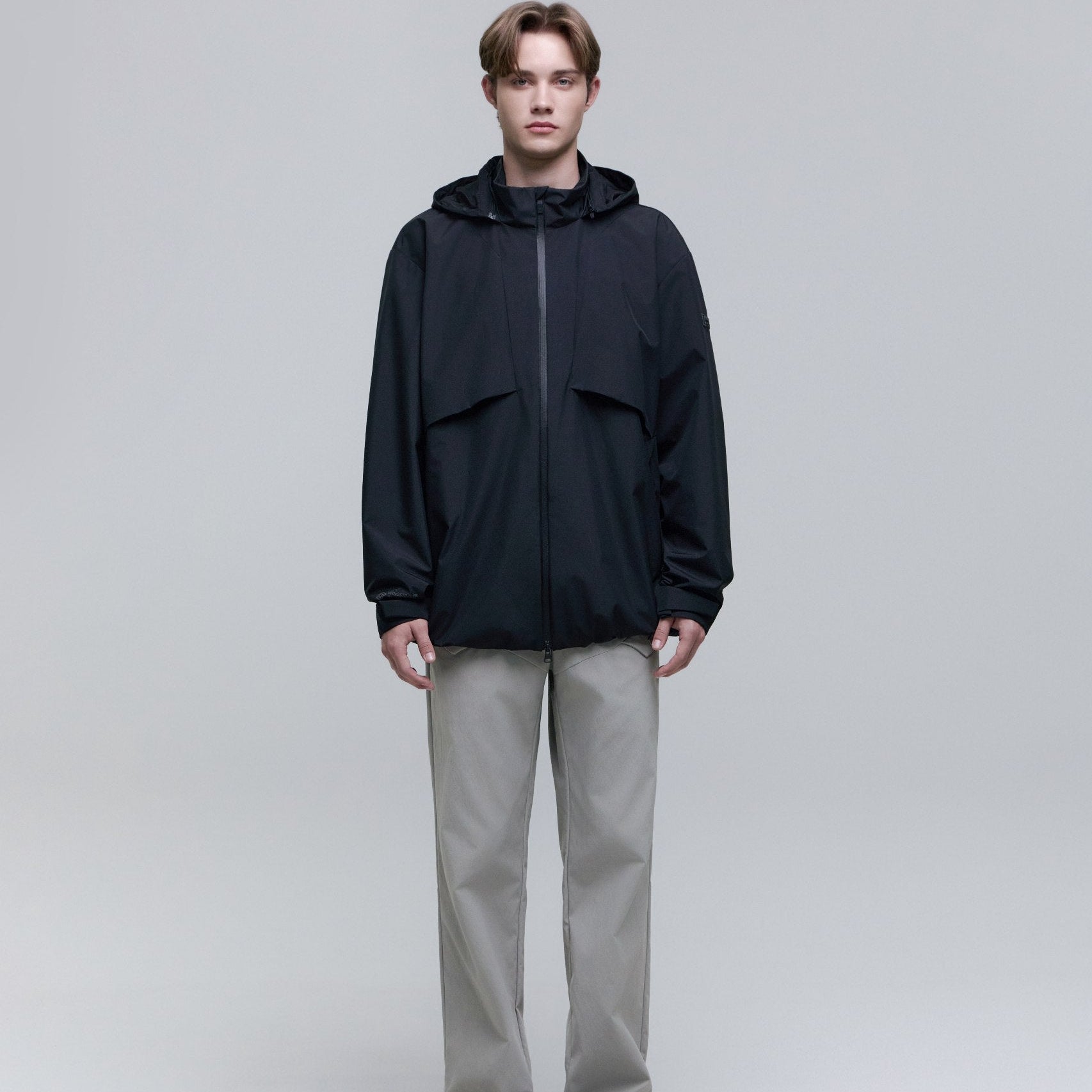 ATLAS WINDSTOPPER BY GORE-TEX LABS CARBON BLACK