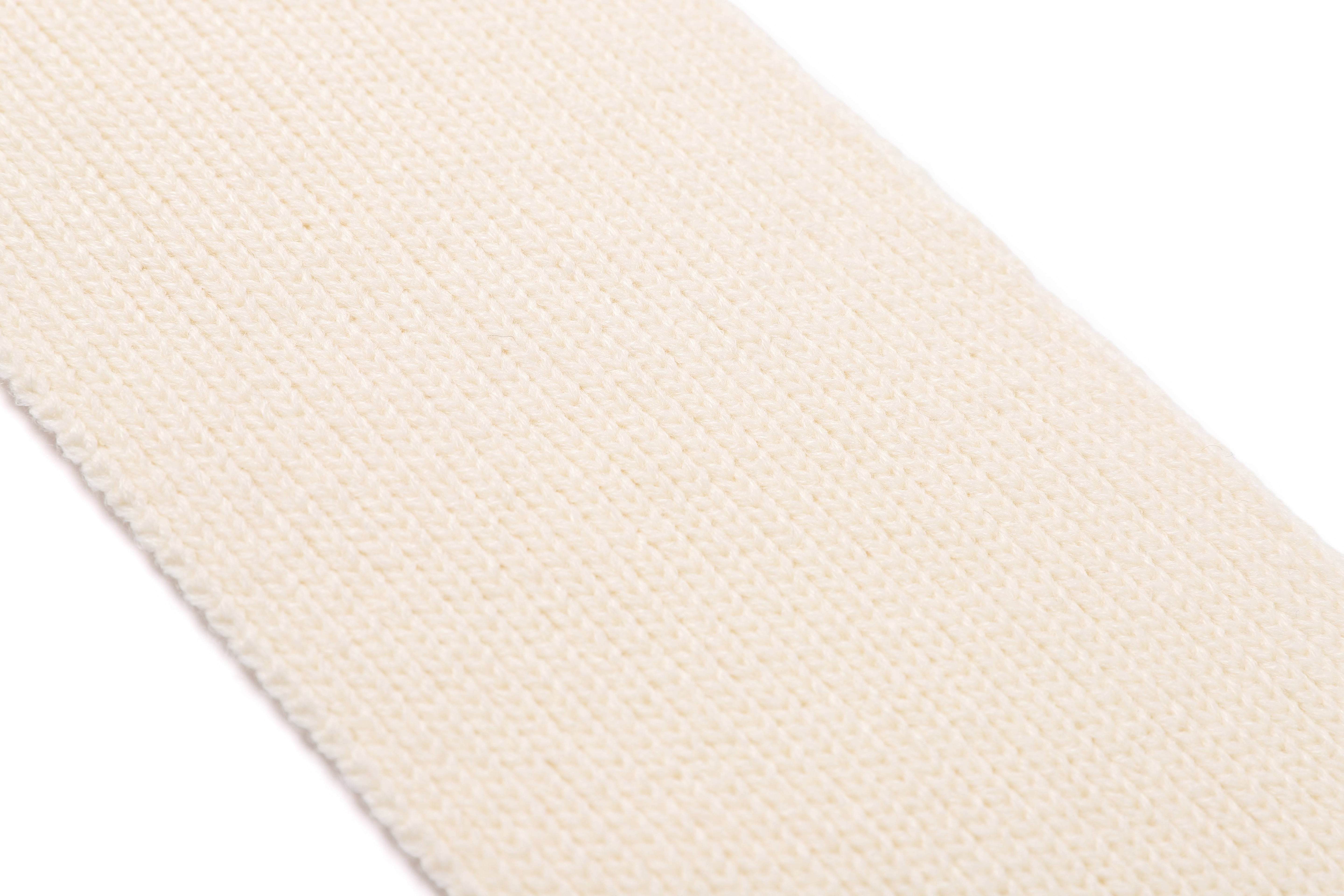 COZY KNIT MUFFLER IVORY