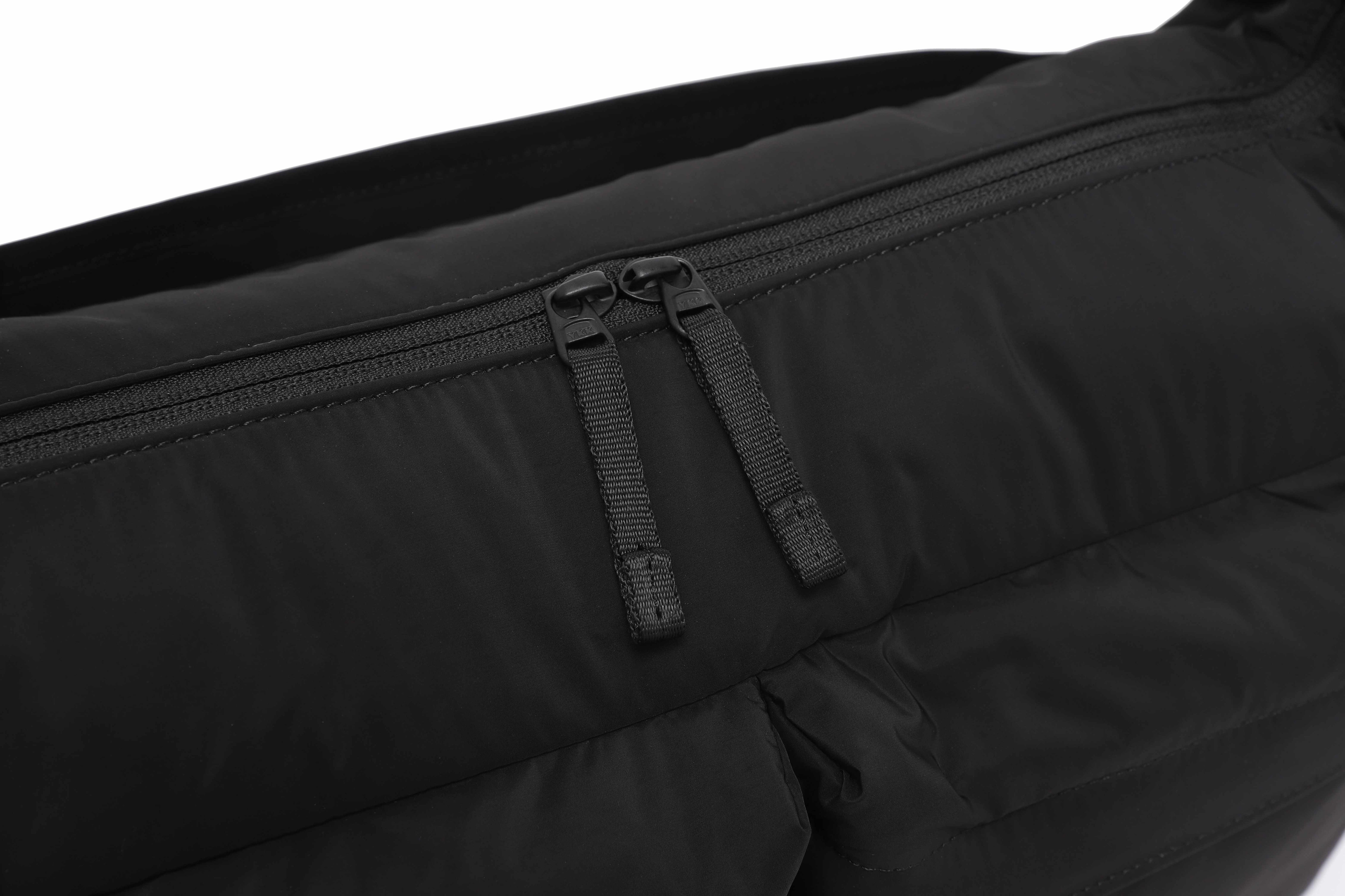 PADDED CROSS BAG D/GREY