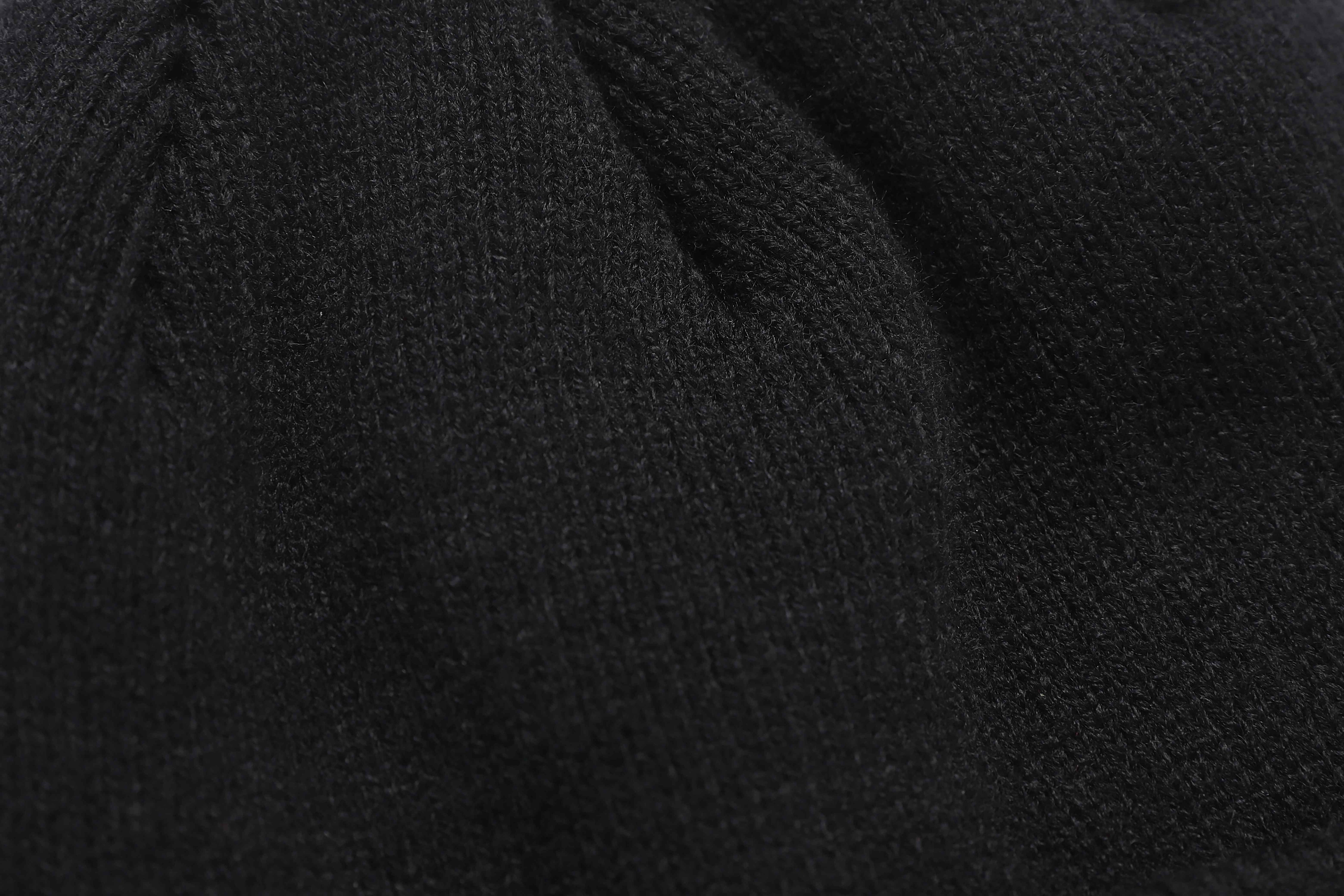 PLAIN BEANIE BLACK